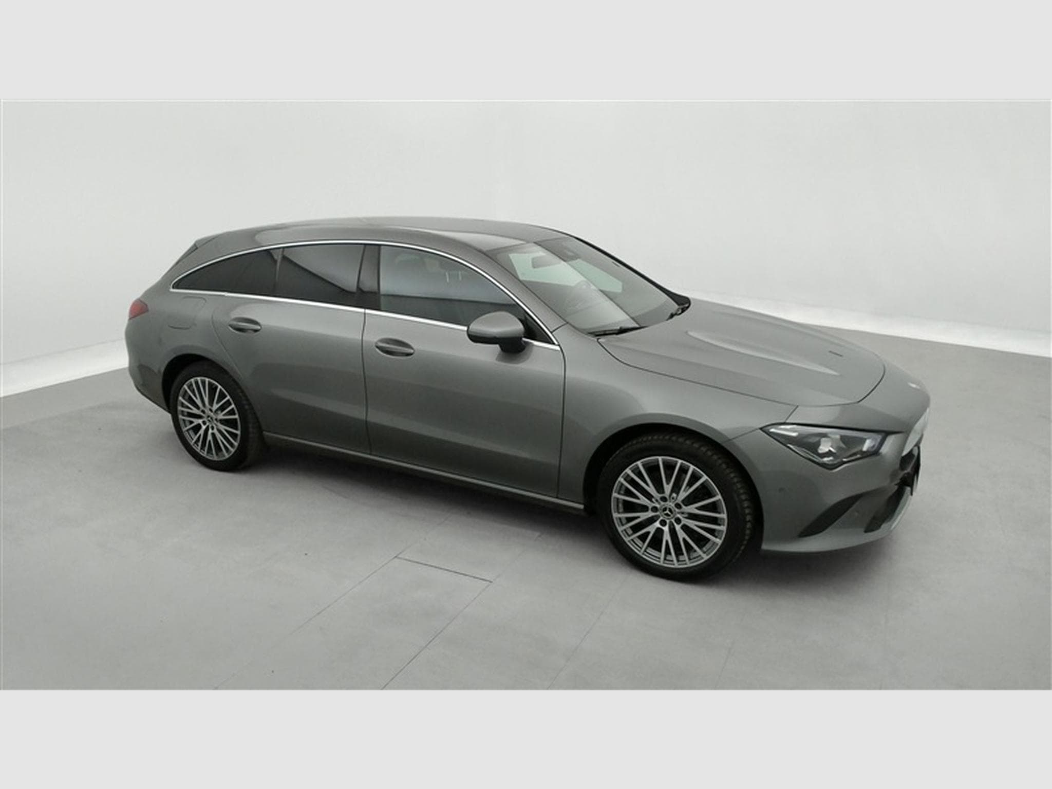 Mercedes CLA 250 e PHEV Luxury Line Cuir / Navi / Led / PDC av+ar (2022) - Photo 23