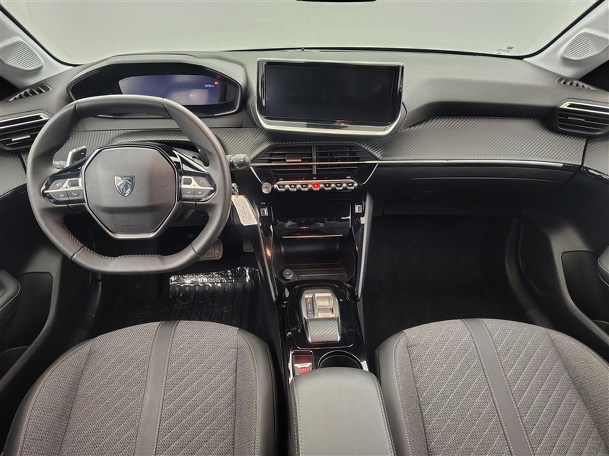 Peugeot 208 1.2 Hybrid 100cv e-DSC6 Allure CARPLAY / FULL LED / S-CUIR (2025) - Photo 8