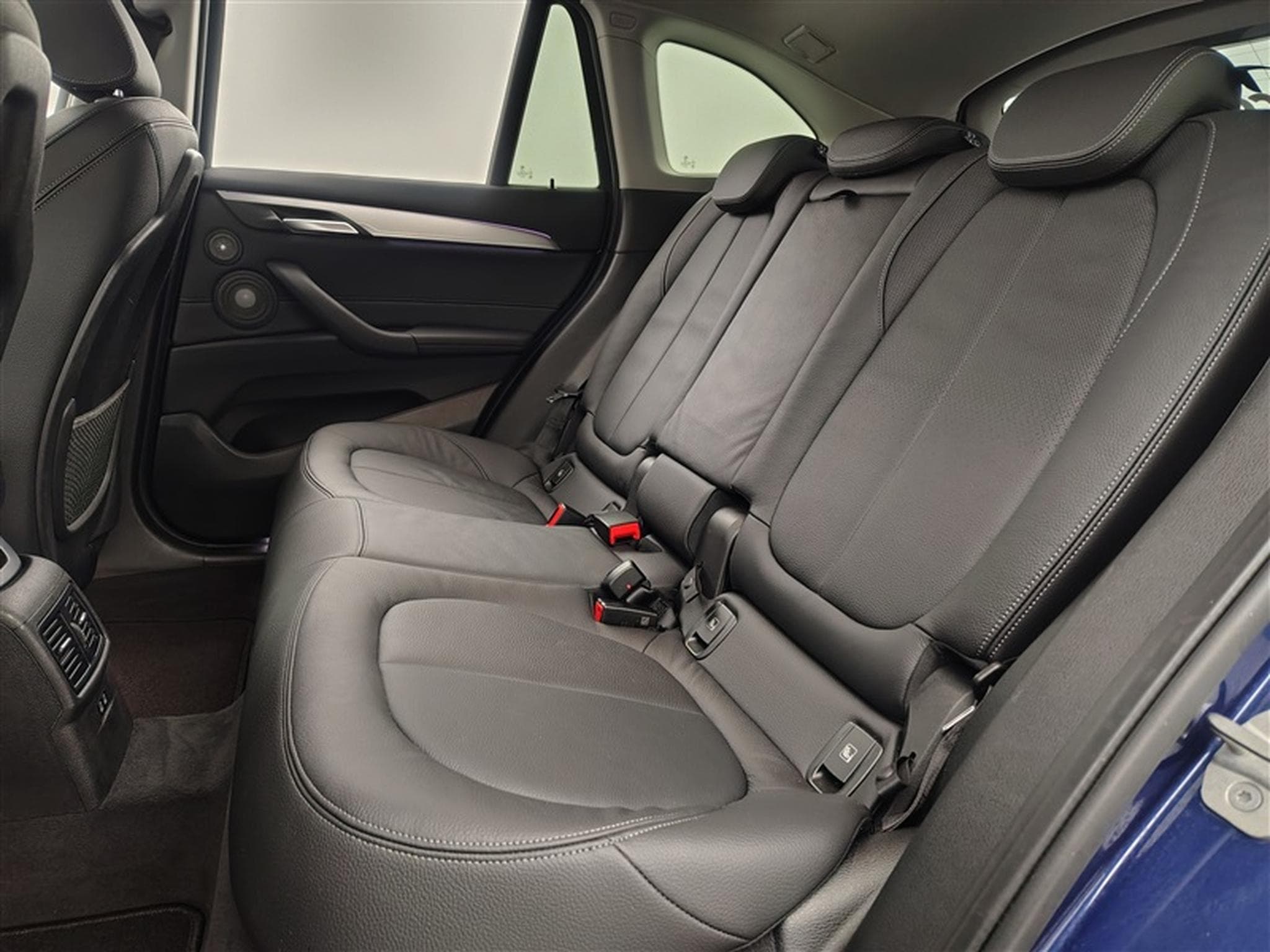 BMW X1 PHEV 1.5iA xDrive25e CUIR-SPORT / NAVI / FULL LED / ALU19" (2021) - Photo 13