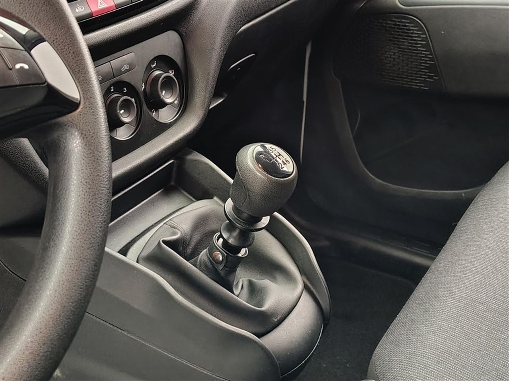 Fiat Doblo 1.6 MJET Cargo CLIM / CARPLAY (2023) - Photo 13