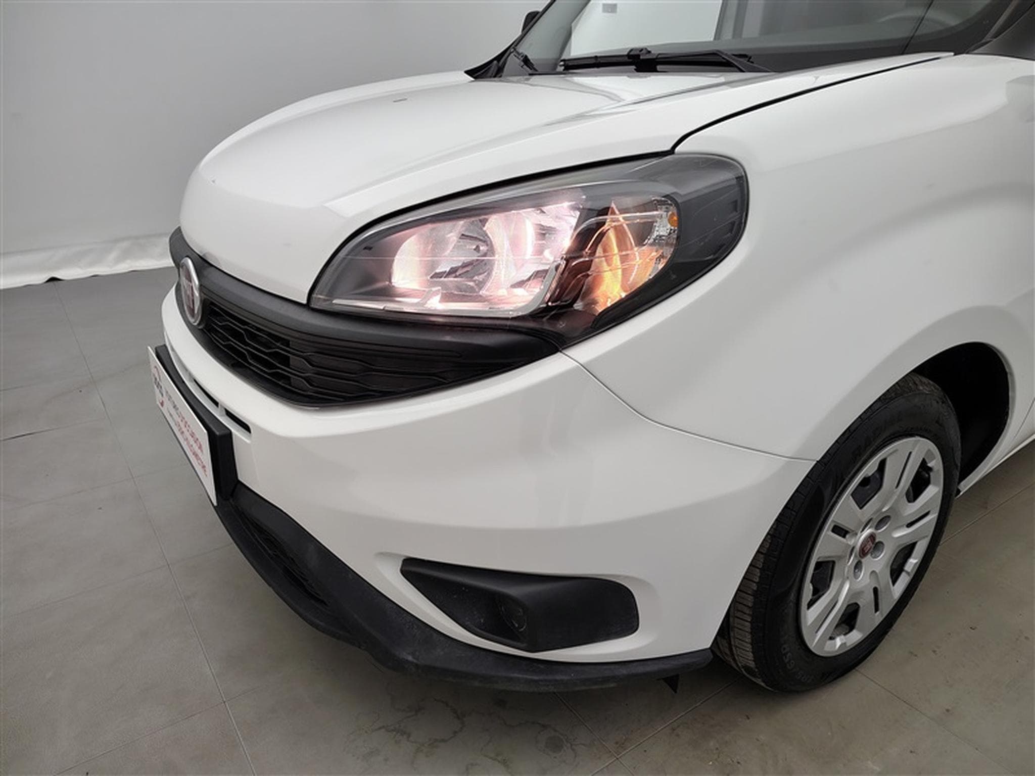 Fiat Doblo 1.6 MJET Cargo CLIM / CARPLAY (2023) - Photo 16