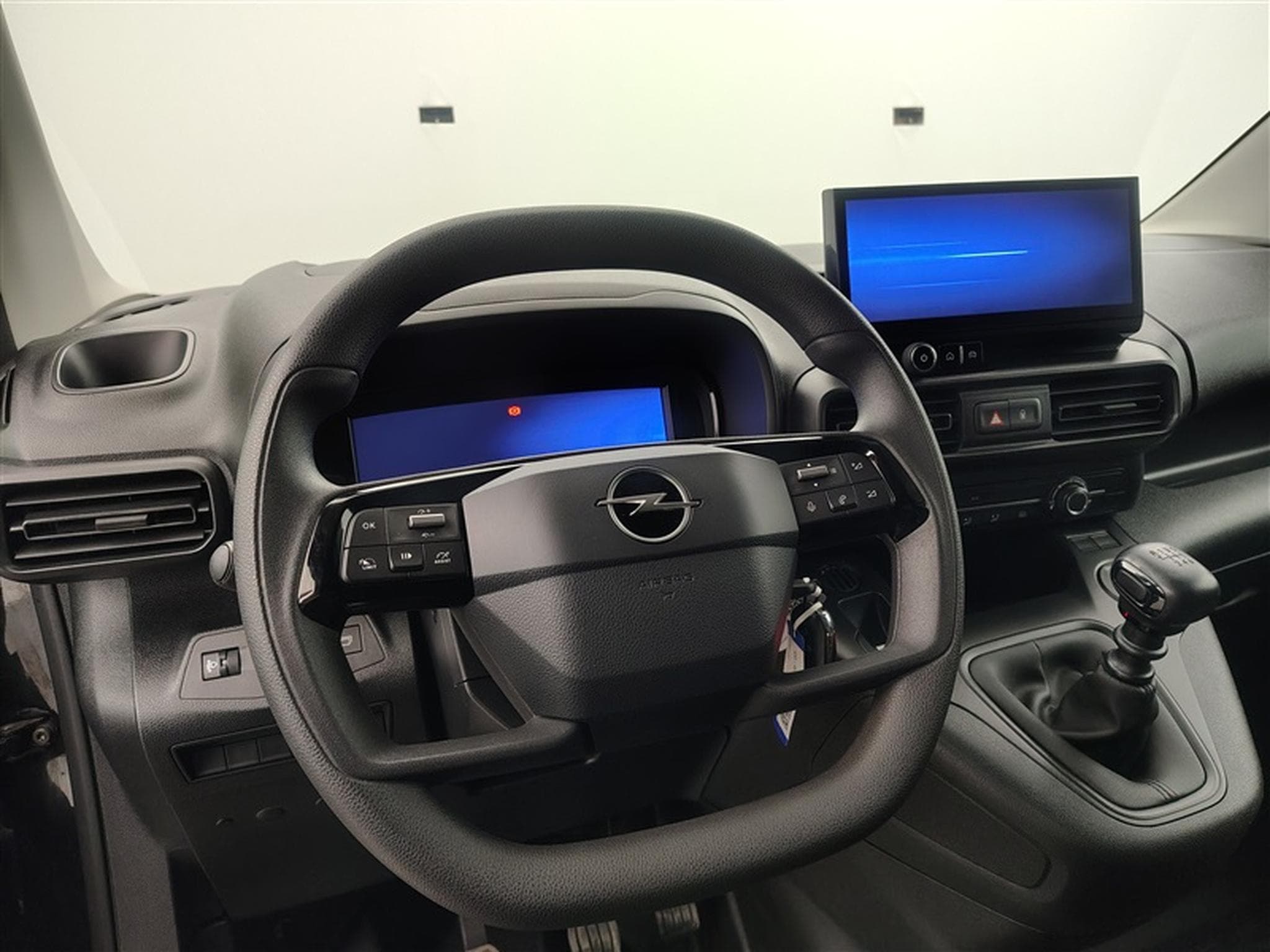 Opel Combo 1.5 TD BlueInj. 3PL  NAVI / FULL LED / PDC AV-AR (2025) - Foto 9