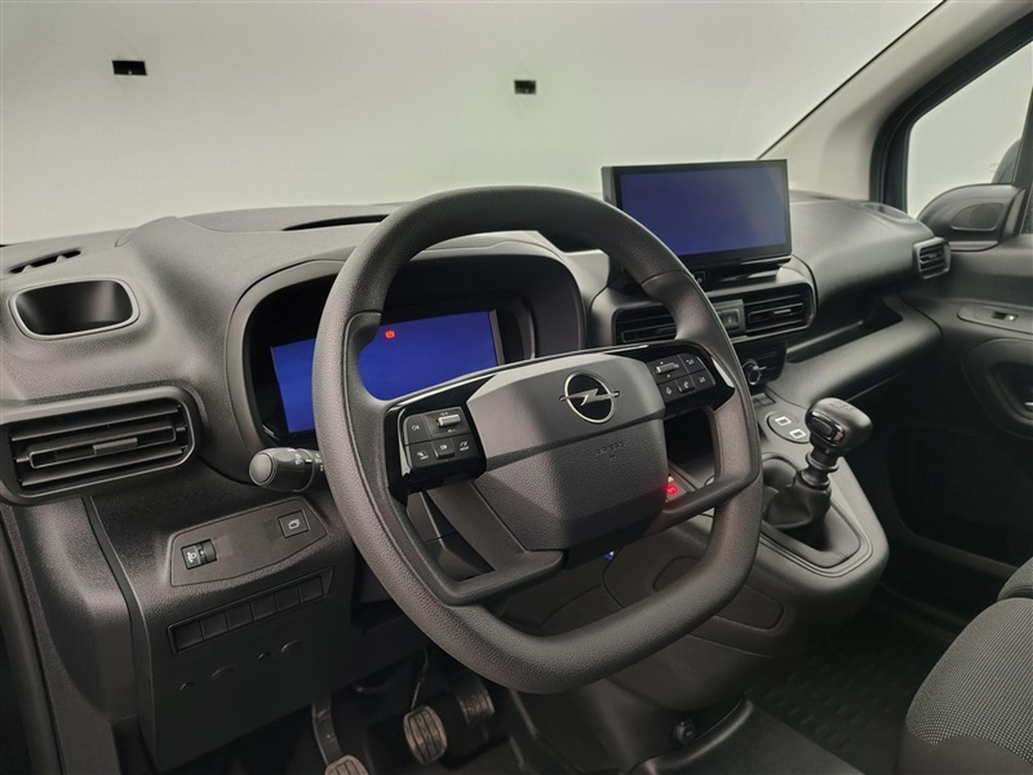 Opel Combo 1.5 TD BlueInj. 3PL  NAVI / FULL LED / PDC AV-AR (2025) - Foto 8