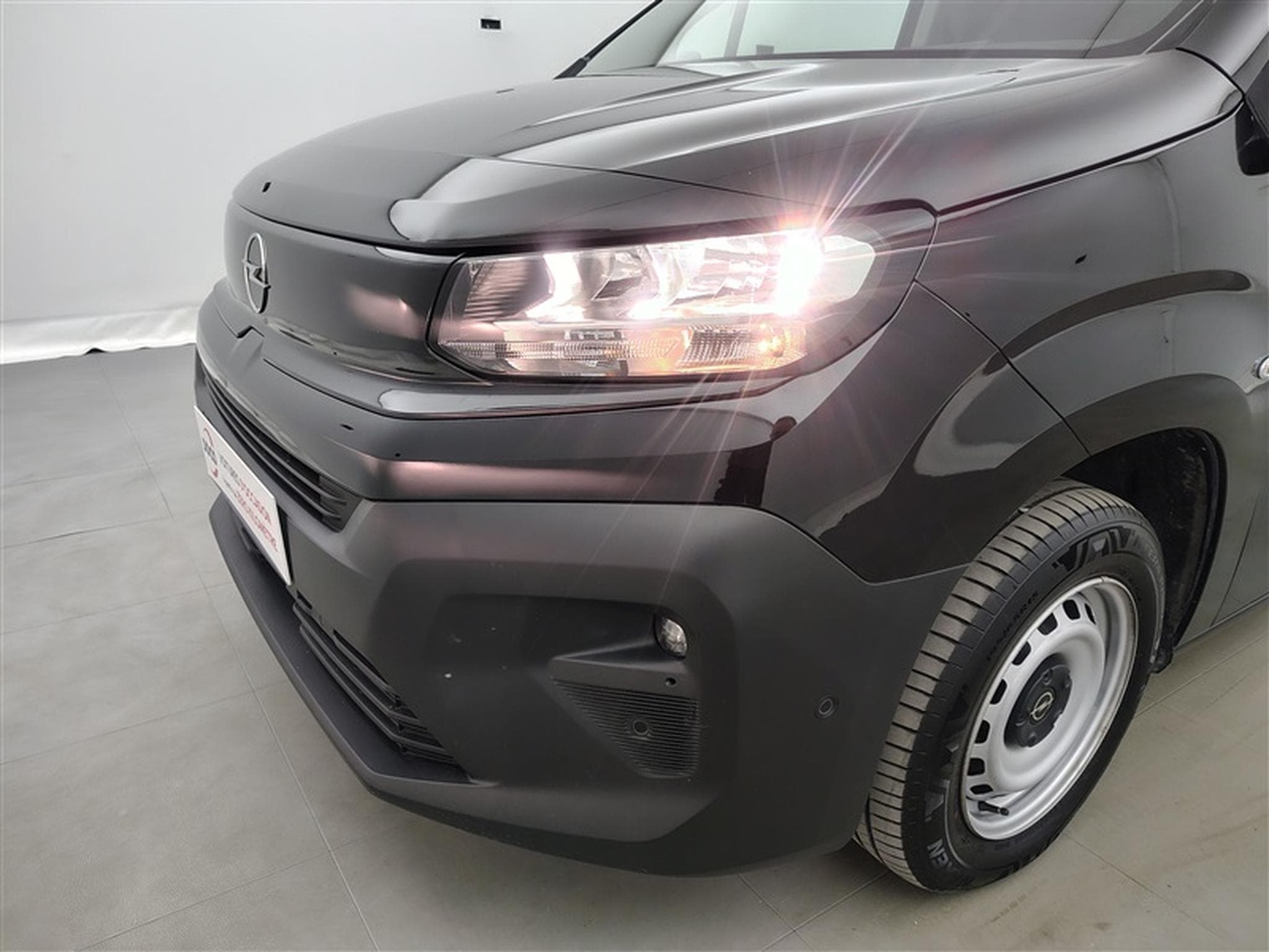 Opel Combo 1.5 TD BlueInj. 3PL  NAVI / FULL LED / PDC AV-AR (2025) - Foto 15