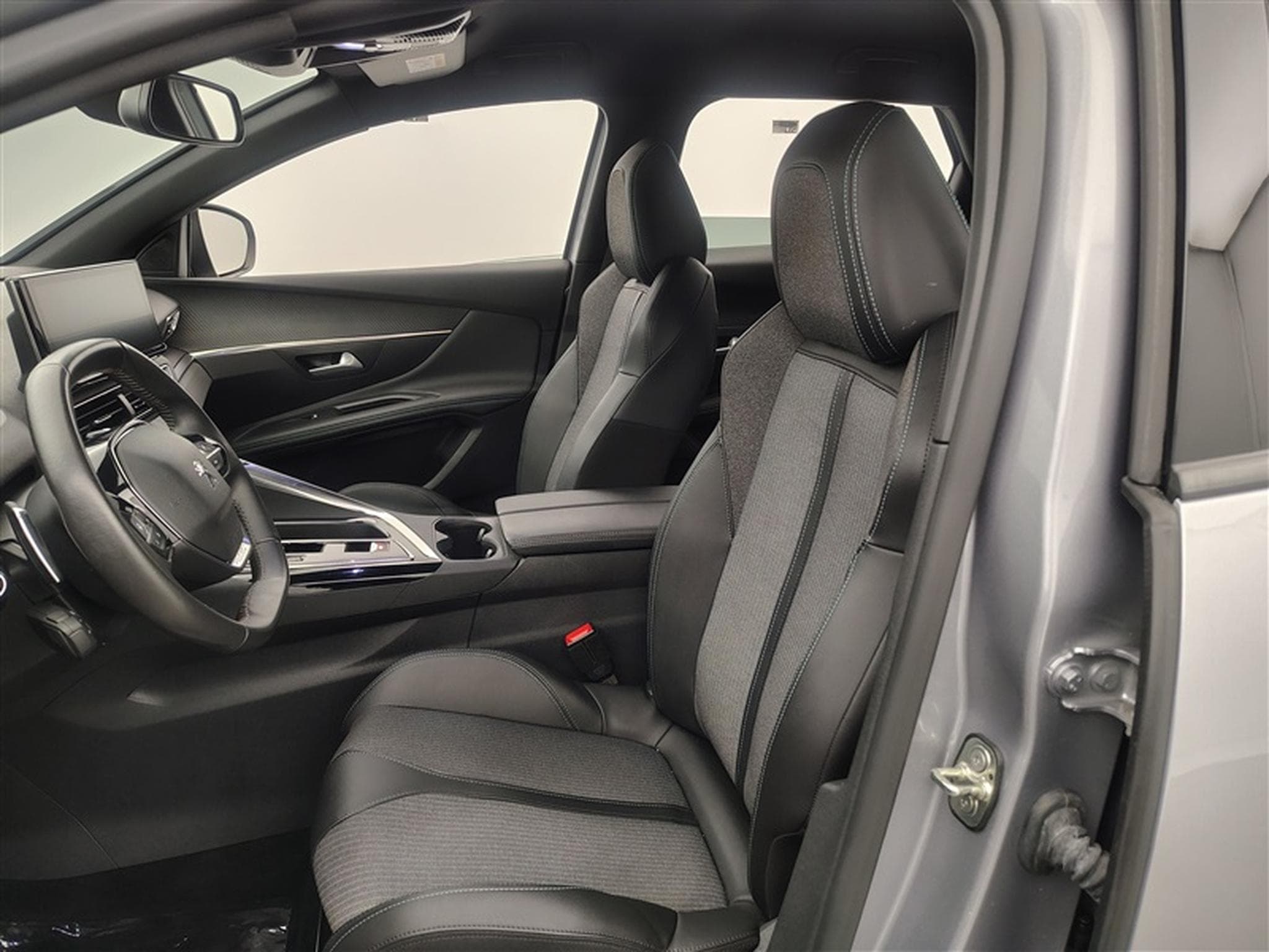 Peugeot 3008 1.2 pure tech (2024) - Foto 7