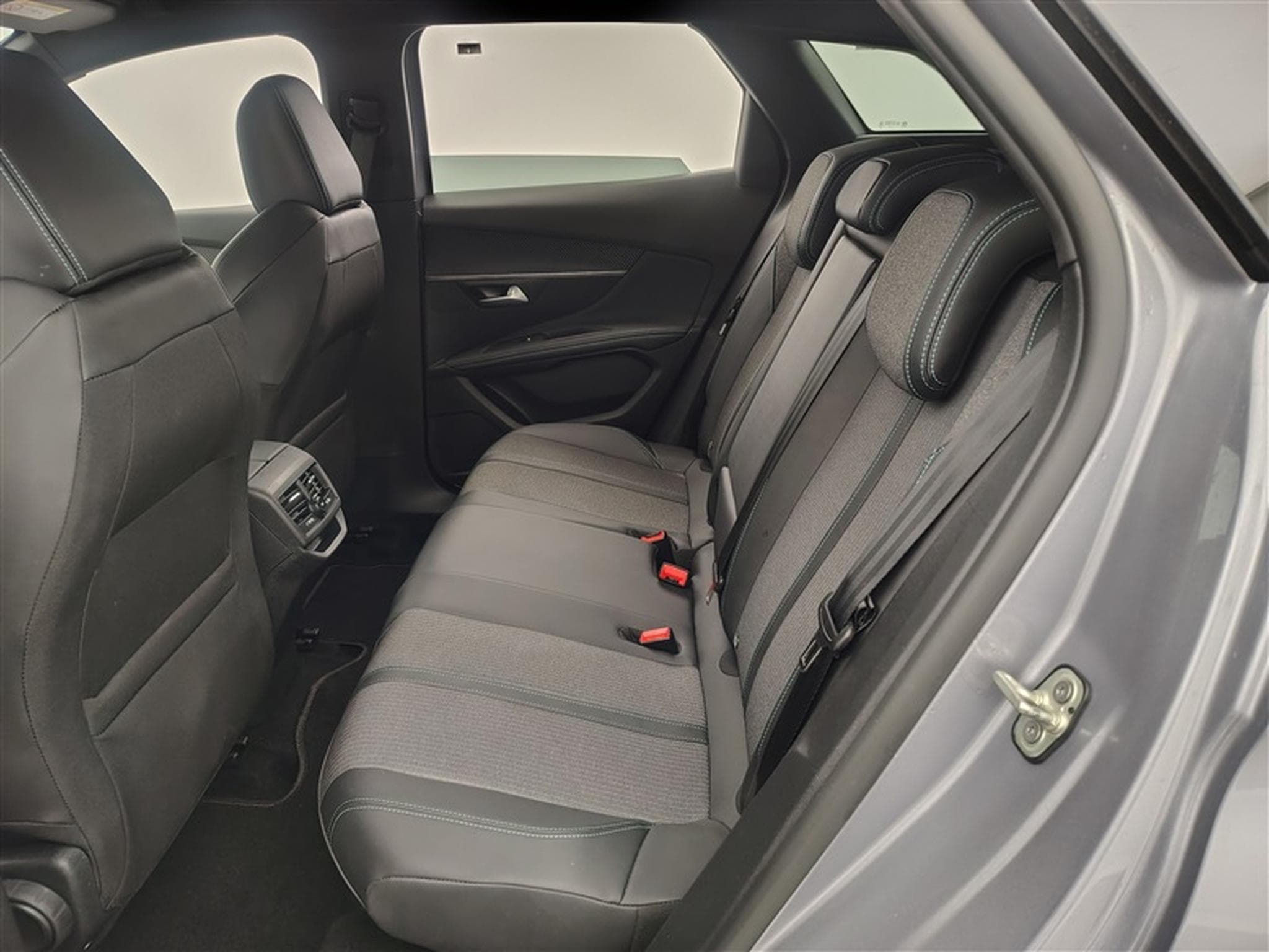 Peugeot 3008 1.2 pure tech (2024) - Foto 13