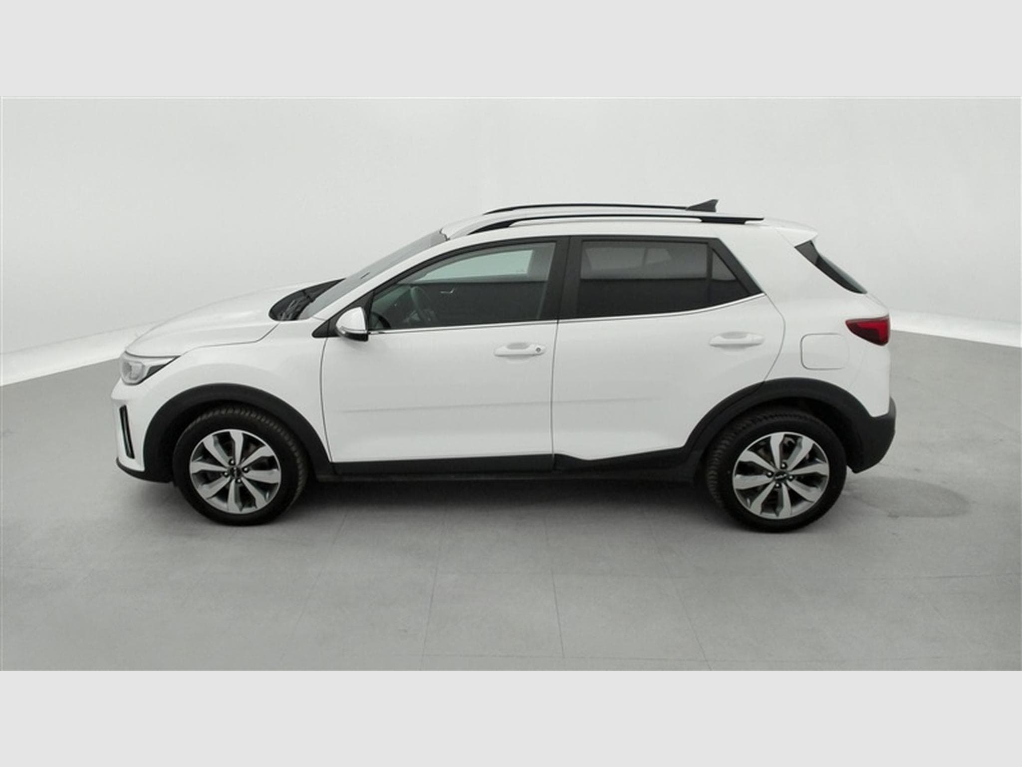 Kia Stonic 1.0 T-GDi 100cv Pulse NAVI / CARPLAY / CAMERA / JA 16" (2022) - Foto 3