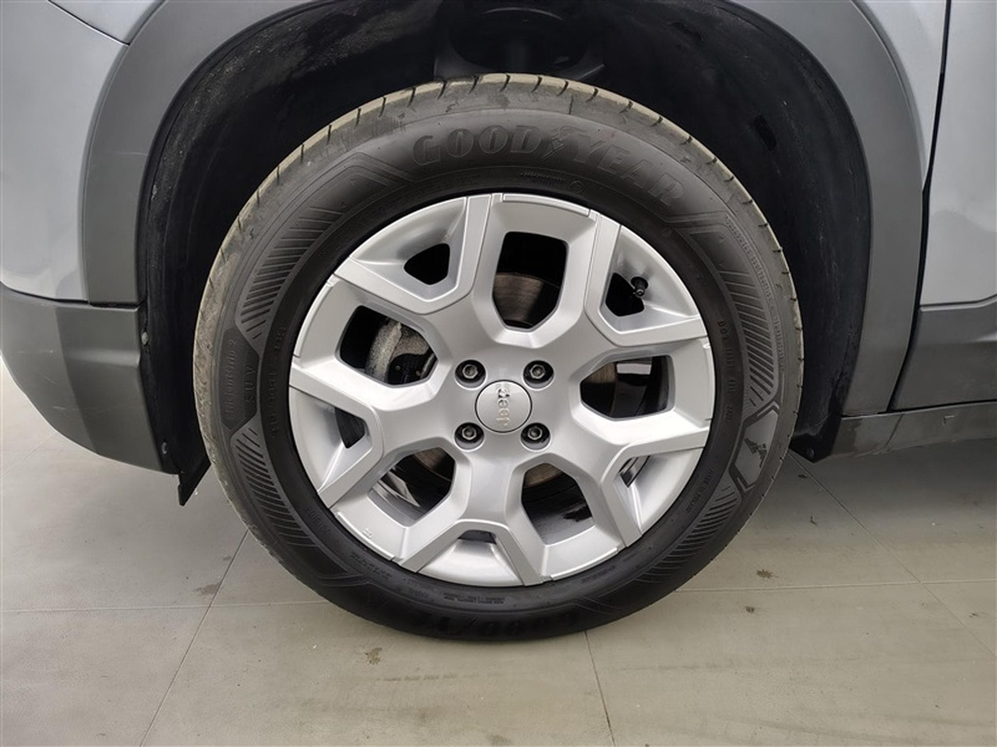 Jeep Avenger 1.2 Turbo 100cv Altitude NAVI / FULL LED / CUIR PARTIEL /CAM (2025) - Photo 6