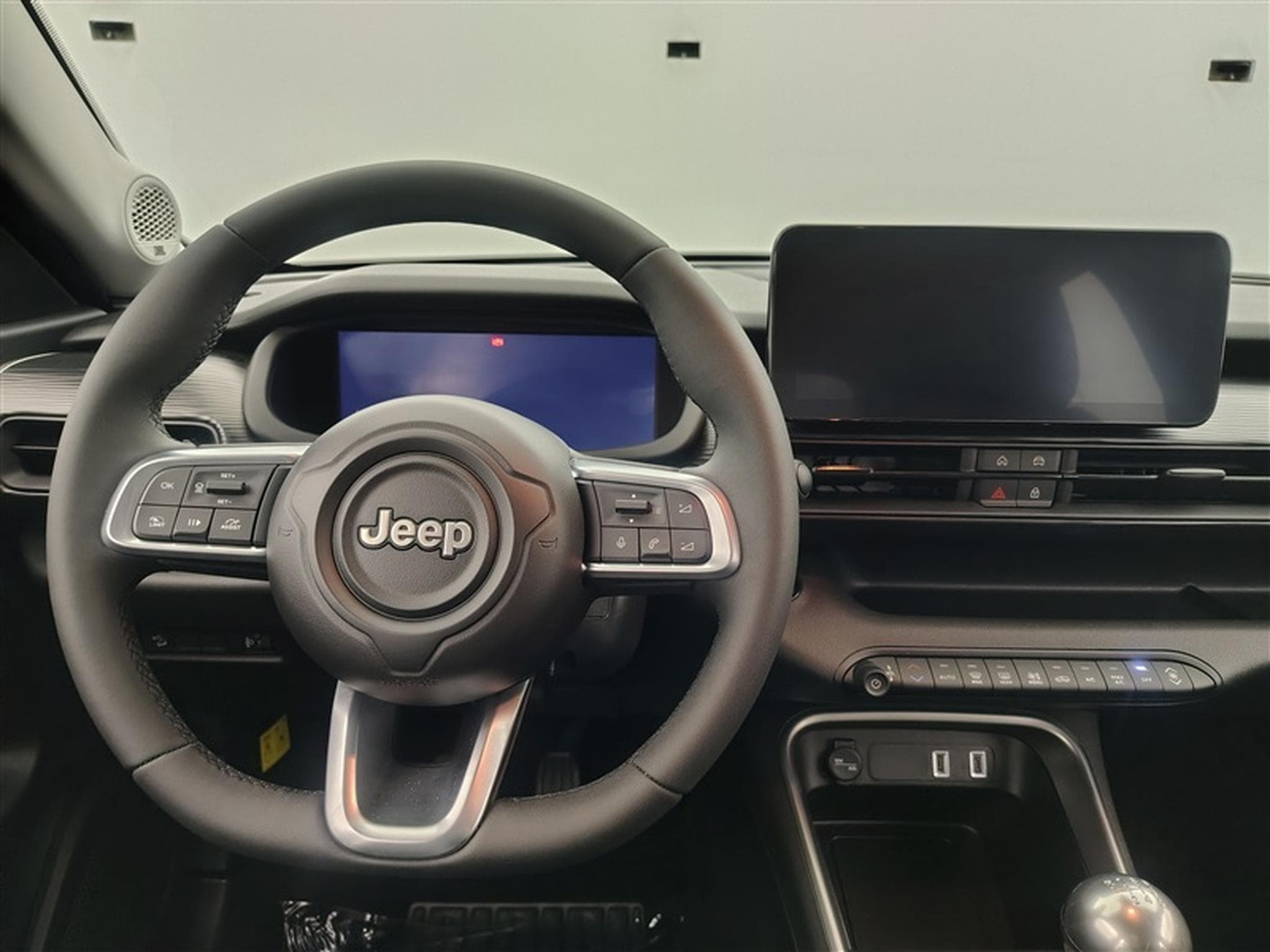 Jeep Avenger 1.2 Turbo 100cv Altitude NAVI / FULL LED / CUIR PARTIEL /CAM (2025) - Photo 9