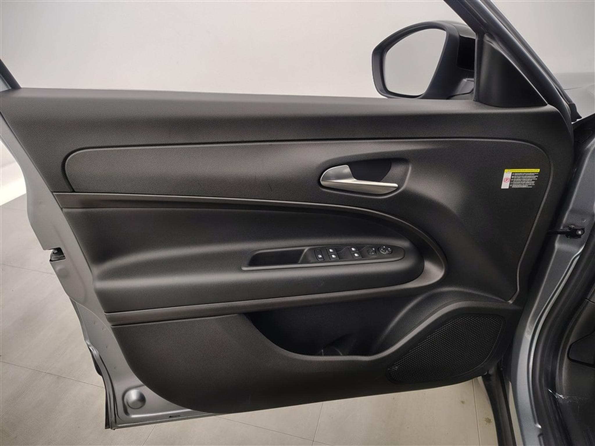 Jeep Avenger 1.2 Turbo 100cv Altitude NAVI / FULL LED / CUIR PARTIEL /CAM (2025) - Photo 16