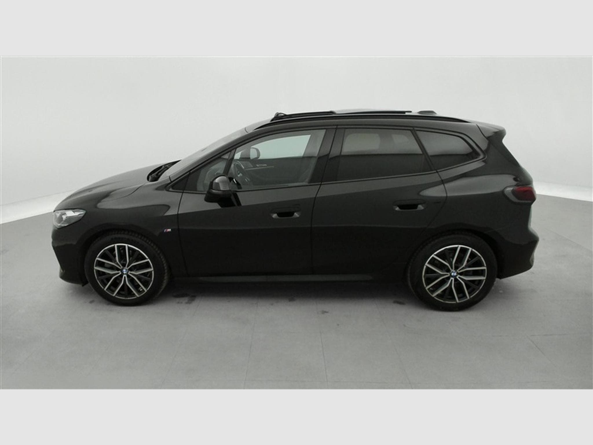 BMW 223 Active Tourer 223I Pack M **NAVI/LED/TOIT OUVRANT** (2024) - Foto 3
