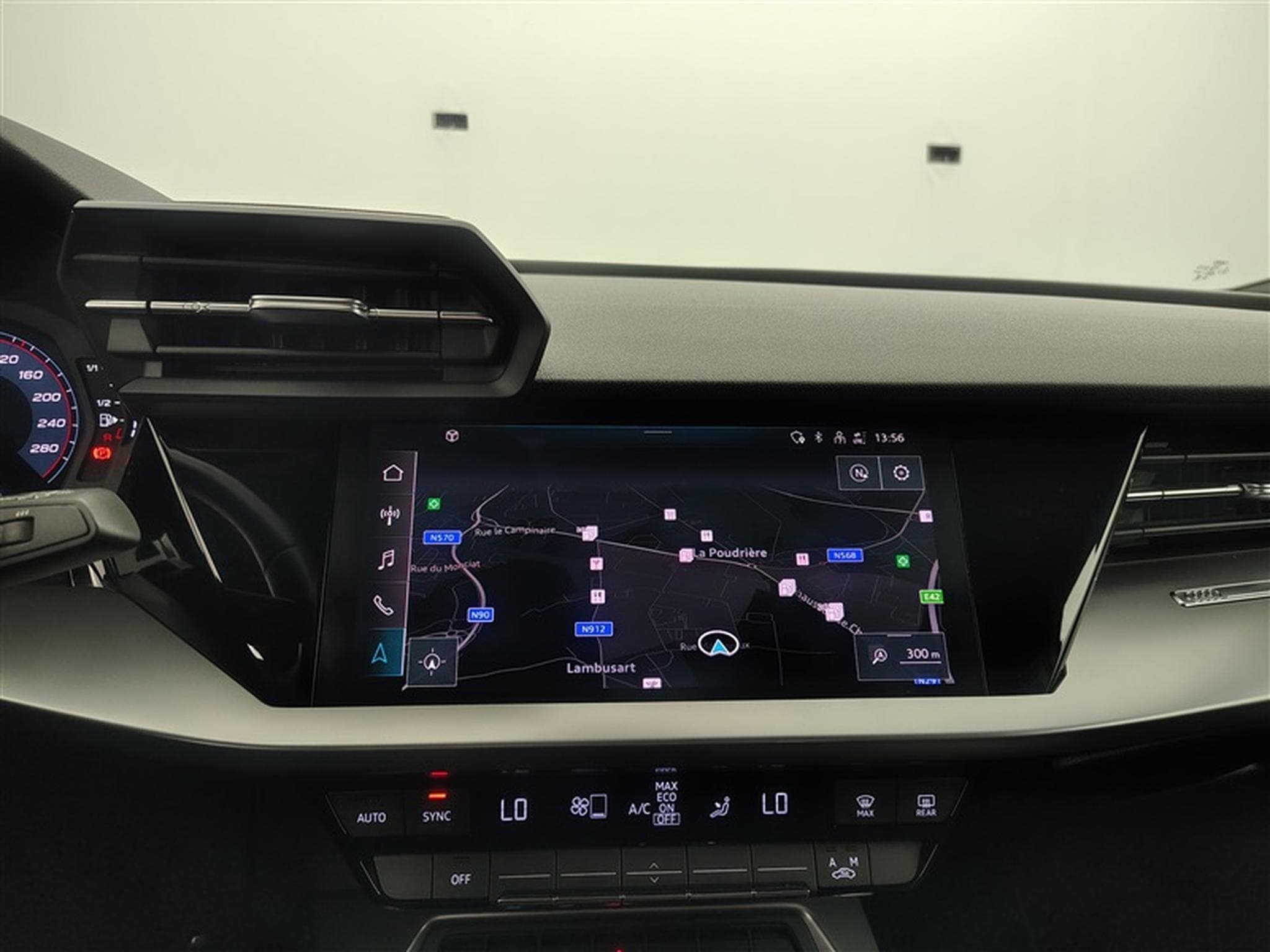 Audi A3 30 TFSI Design NAVI/FULL LED/JA16/PDC (2023) - Foto 10