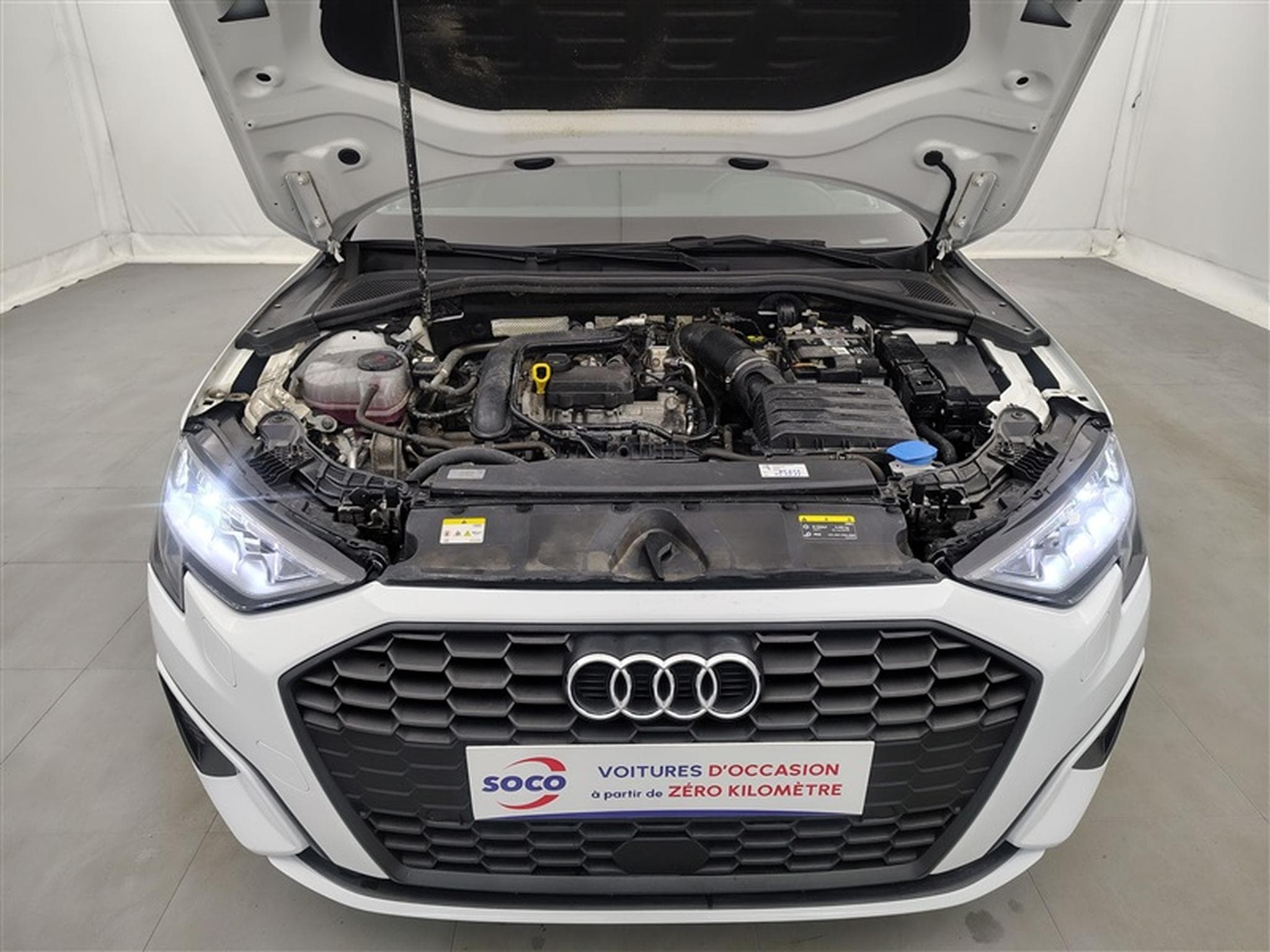 Audi A3 30 TFSI Design NAVI/FULL LED/JA16/PDC (2023) - Foto 16