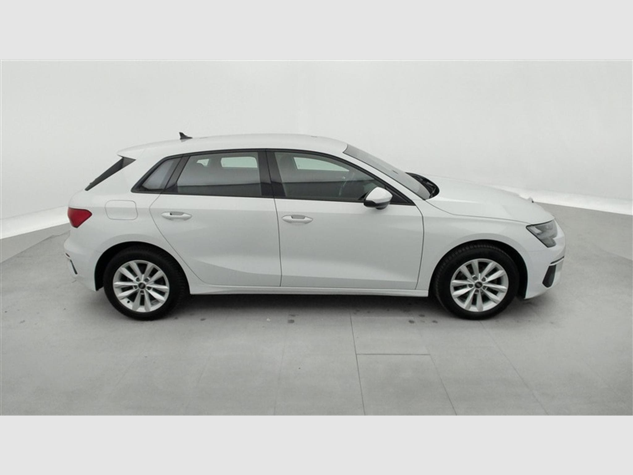 Audi A3 30 TFSI Design NAVI/FULL LED/JA16/PDC (2023) - Foto 21
