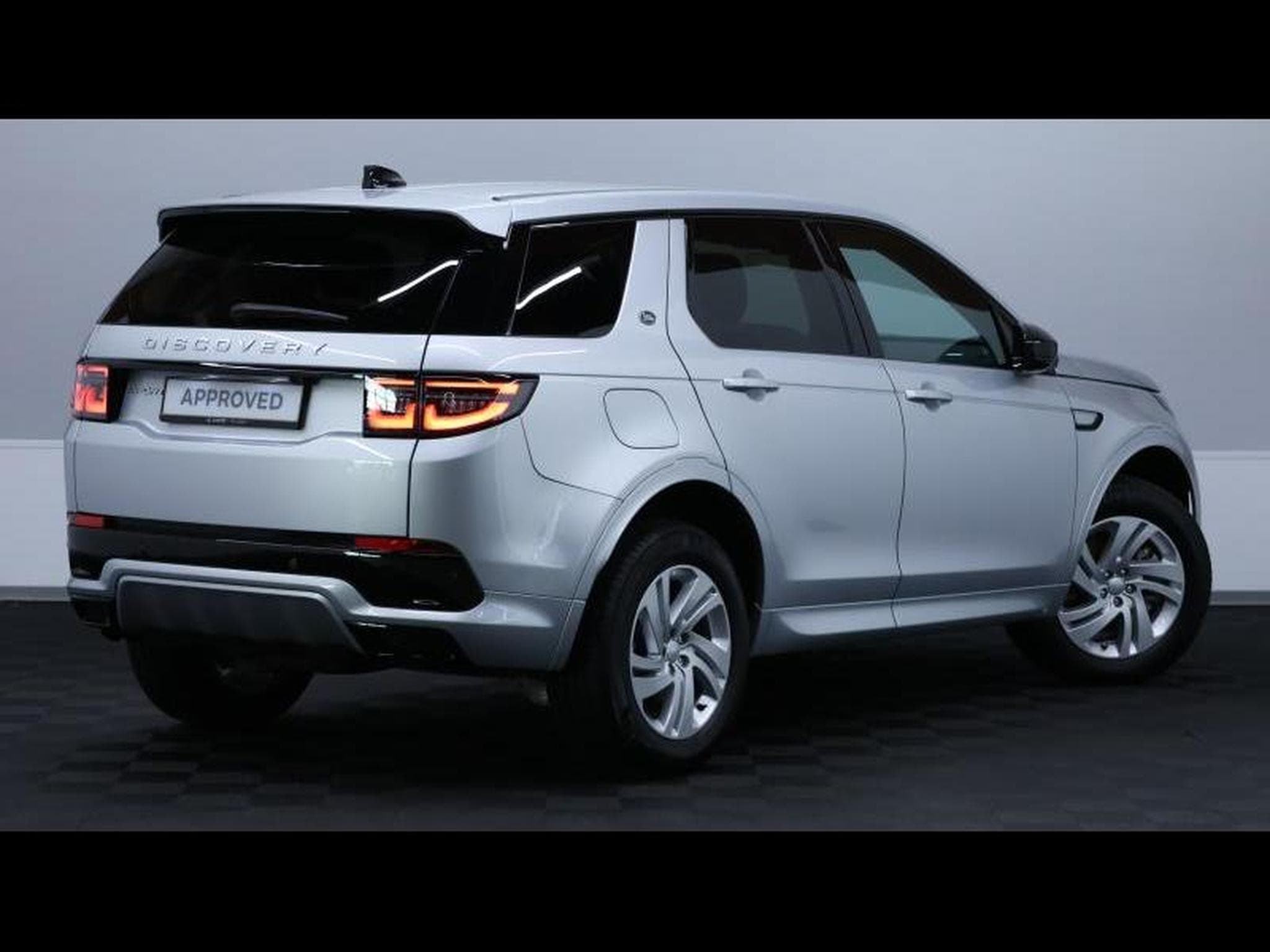 Land-Rover Discovery Sport D165 AWD Auto 7places (2025) - Photo 5