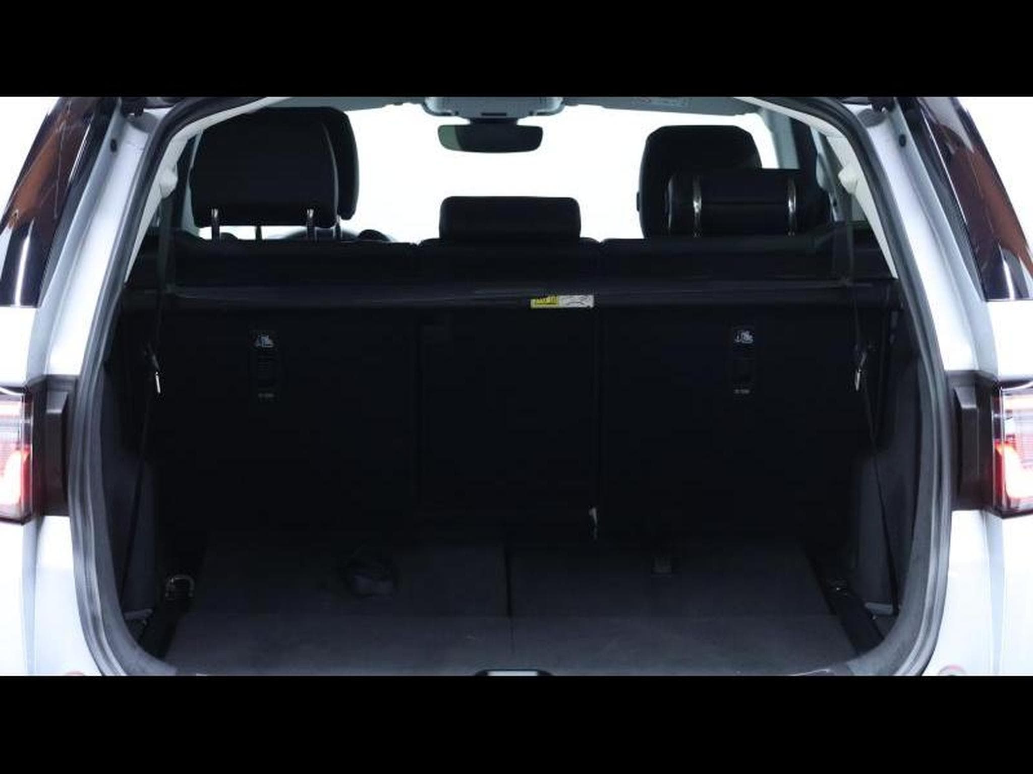 Land-Rover Discovery Sport D165 AWD Auto 7places (2025) - Photo 8
