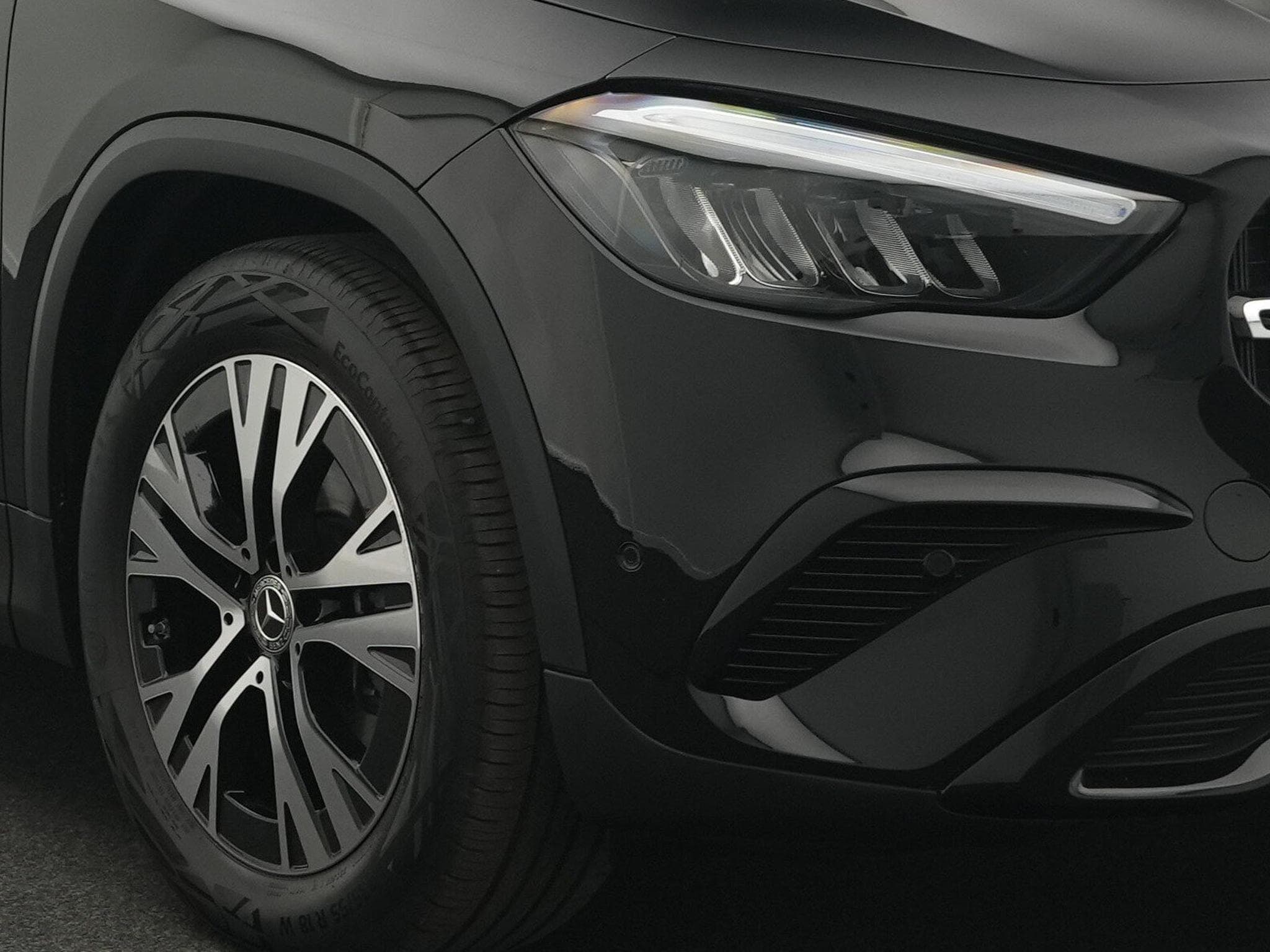 Mercedes GLA 180 d Progressive LED+Kamera+Night+MBUX (2025) - Foto 9