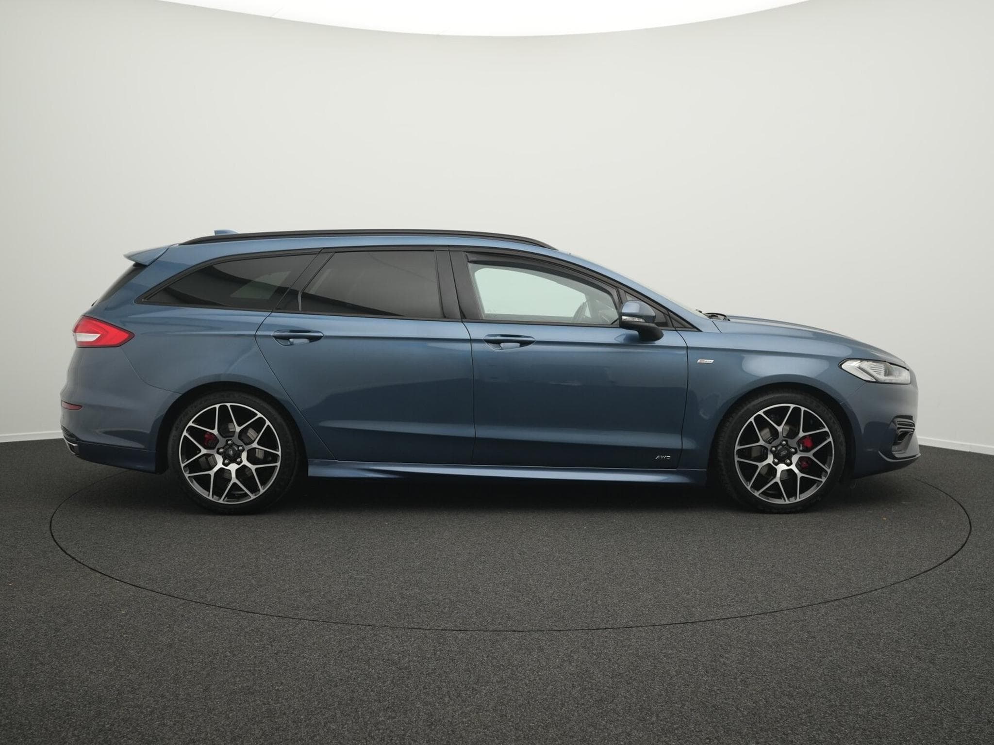 Ford Mondeo Kombi 2.0 EcoBlue ST-Line AWD (2021) - Foto 5