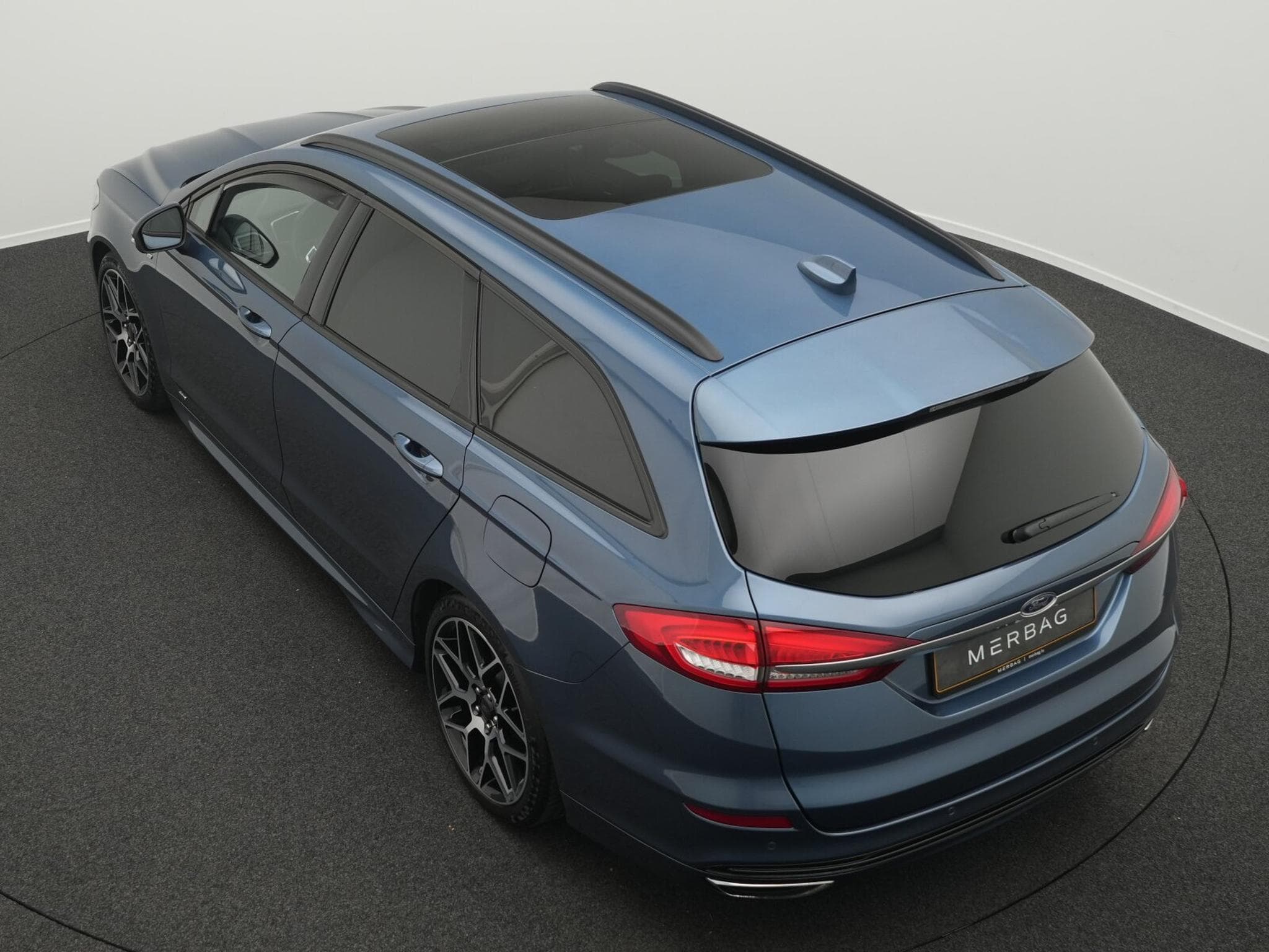 Ford Mondeo Kombi 2.0 EcoBlue ST-Line AWD (2021) - Foto 13