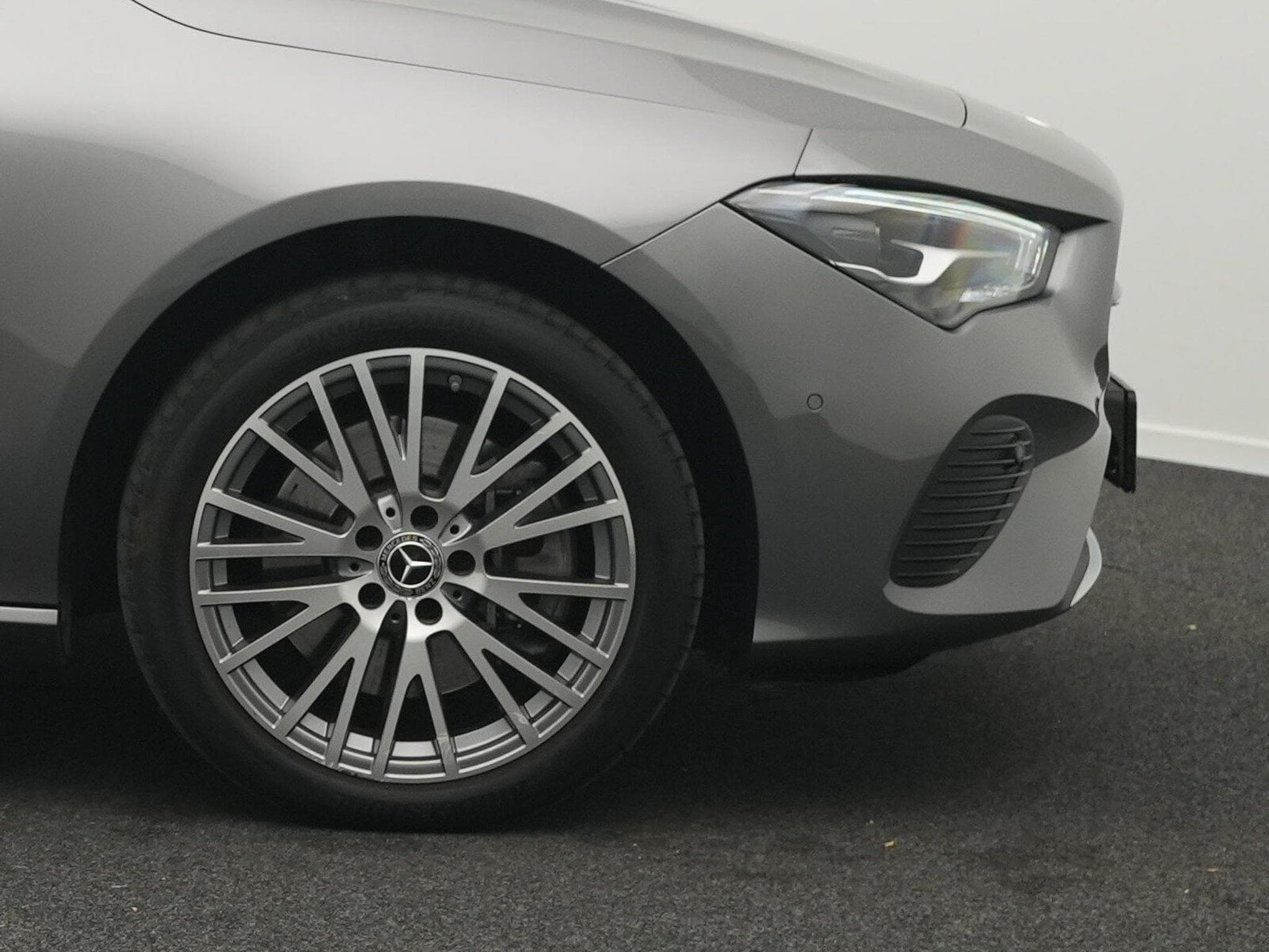 Mercedes CLA 250 e Progressive LED+Kamera+AHK+MBUX (2023) - Foto 8