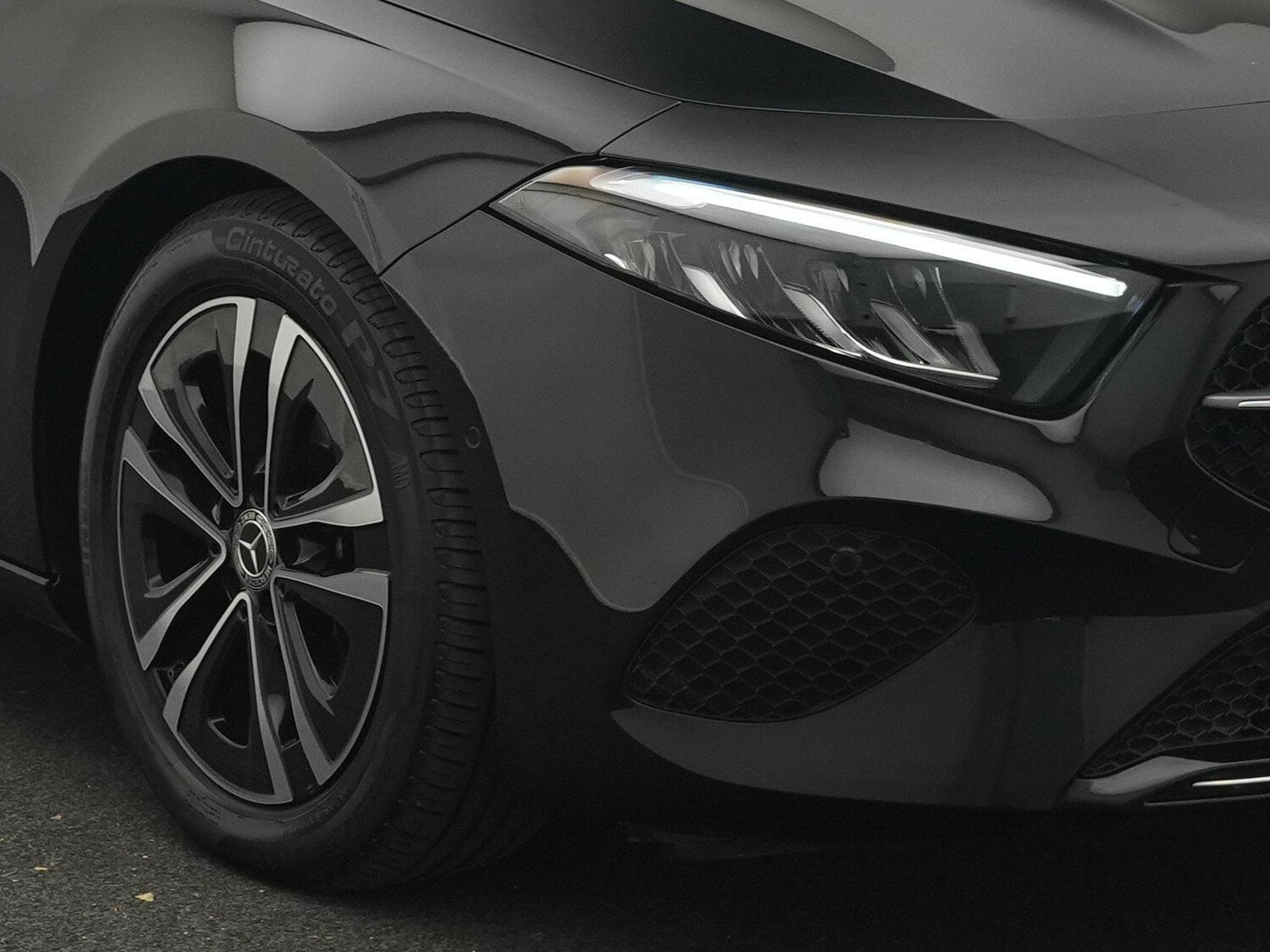 Mercedes A 180 d Progressive LED+Kamera+MBUX (2025) - Foto 9