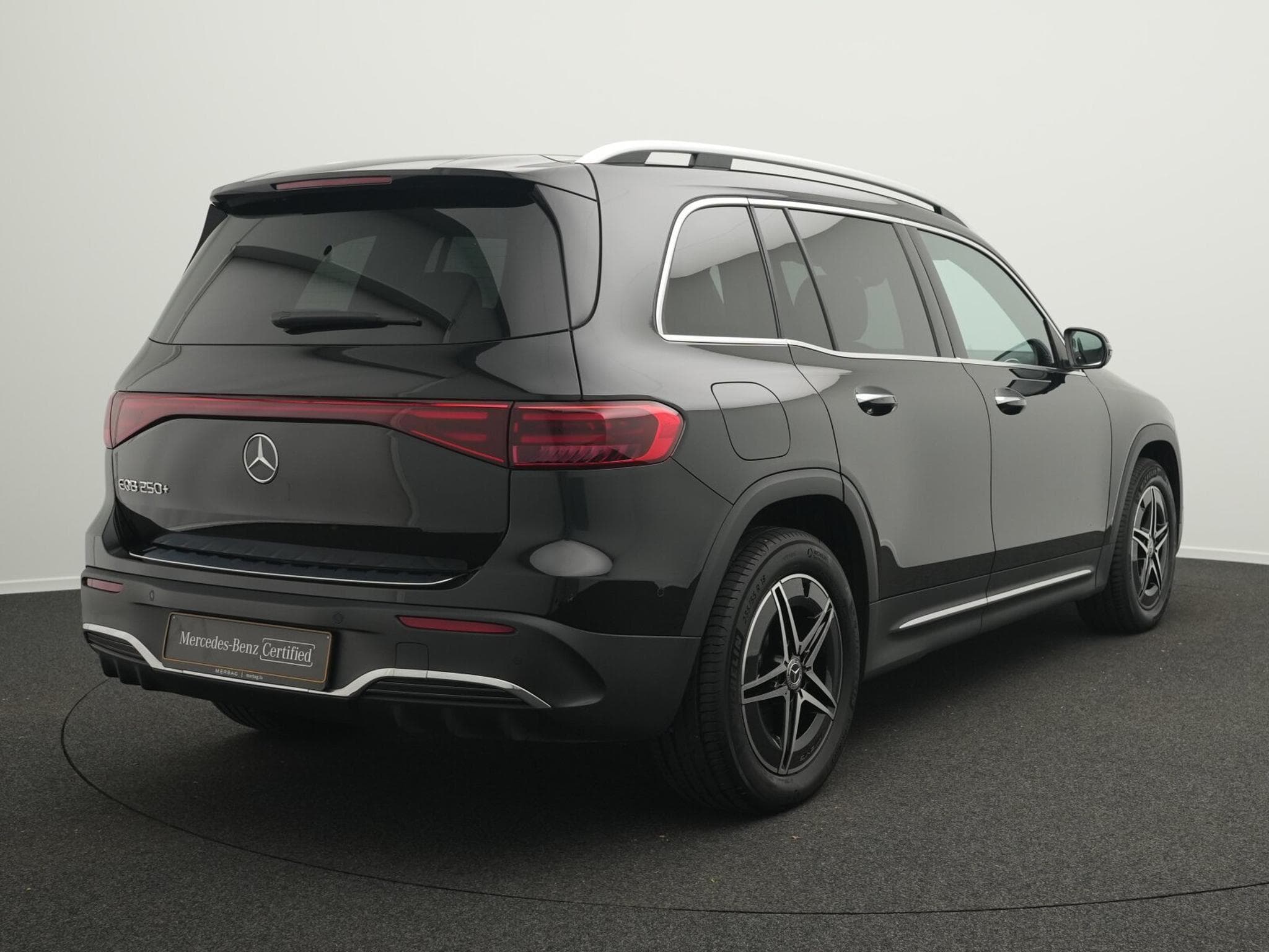 Mercedes EQB + AMG-Line LED+Pano+360°+Memo+Burm (2026) - Foto 3