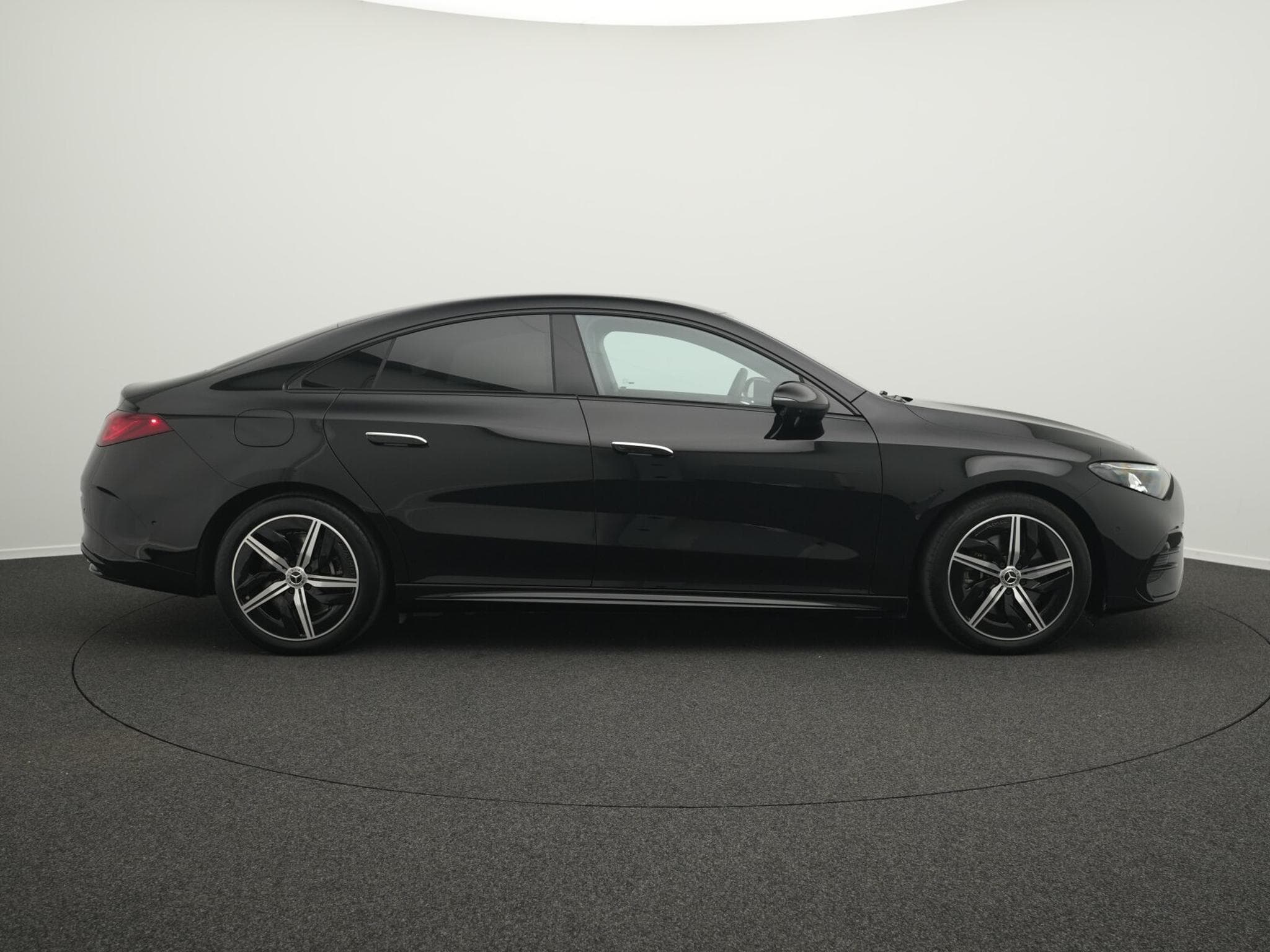 Mercedes CLA 250 + AMG-Line Multi+Pano+Night+Memo (2026) - Foto 5
