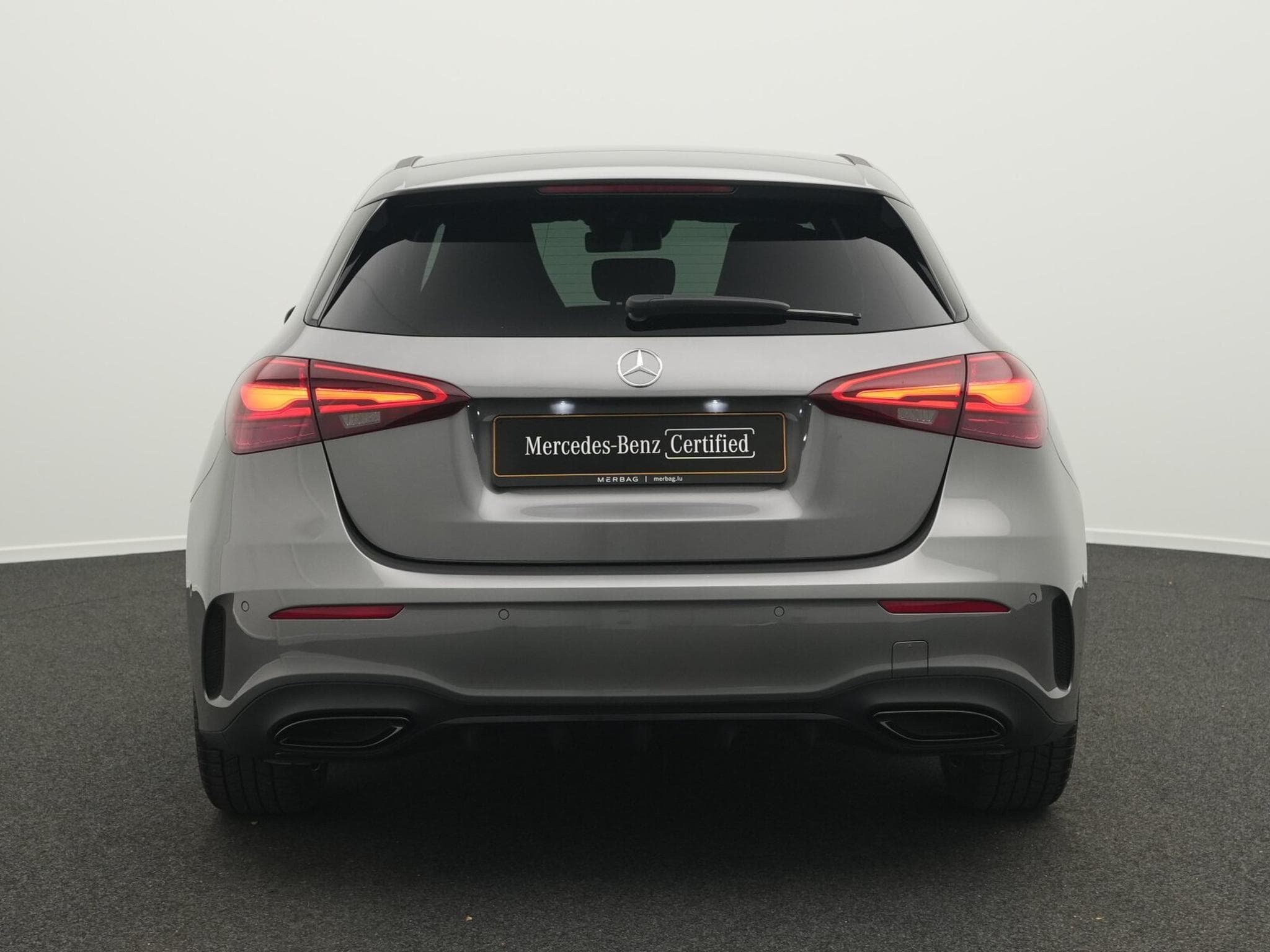Mercedes A 200 AMG-Line Multi+Kamera+Night+MBUX (2025) - Foto 4
