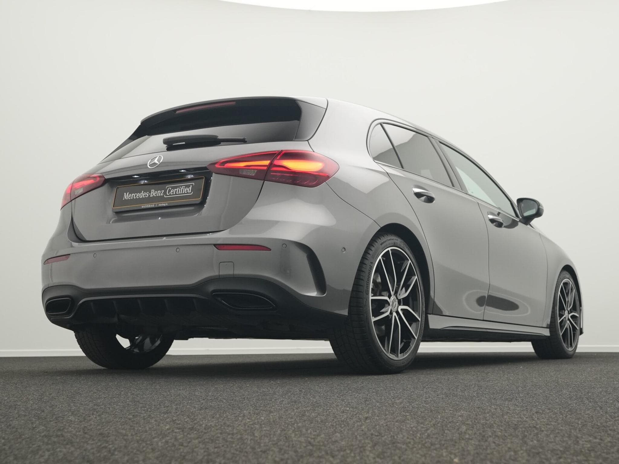 Mercedes A 200 AMG-Line Multi+Kamera+Night+MBUX (2025) - Foto 11