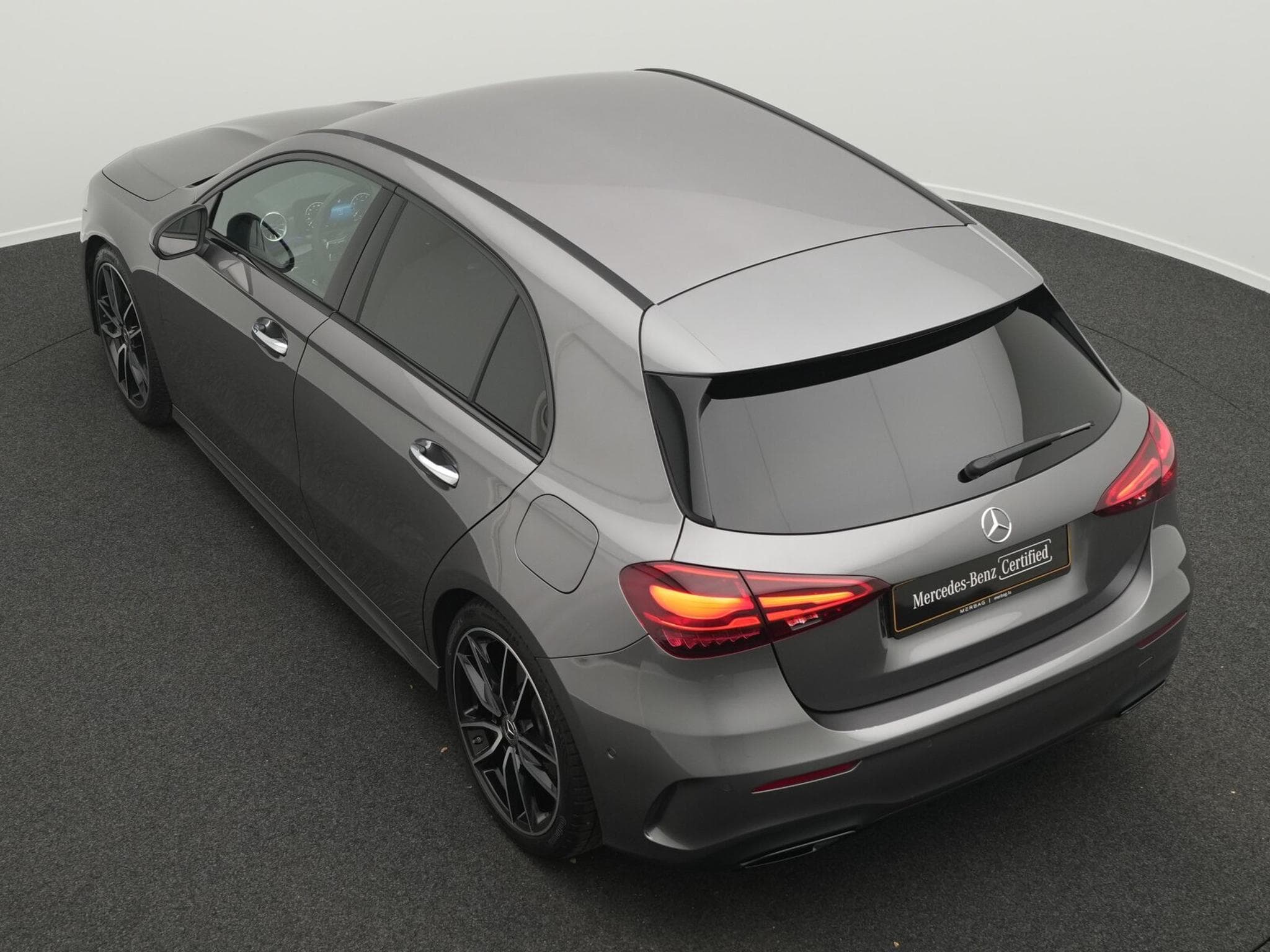 Mercedes A 200 AMG-Line Multi+Kamera+Night+MBUX (2025) - Foto 13