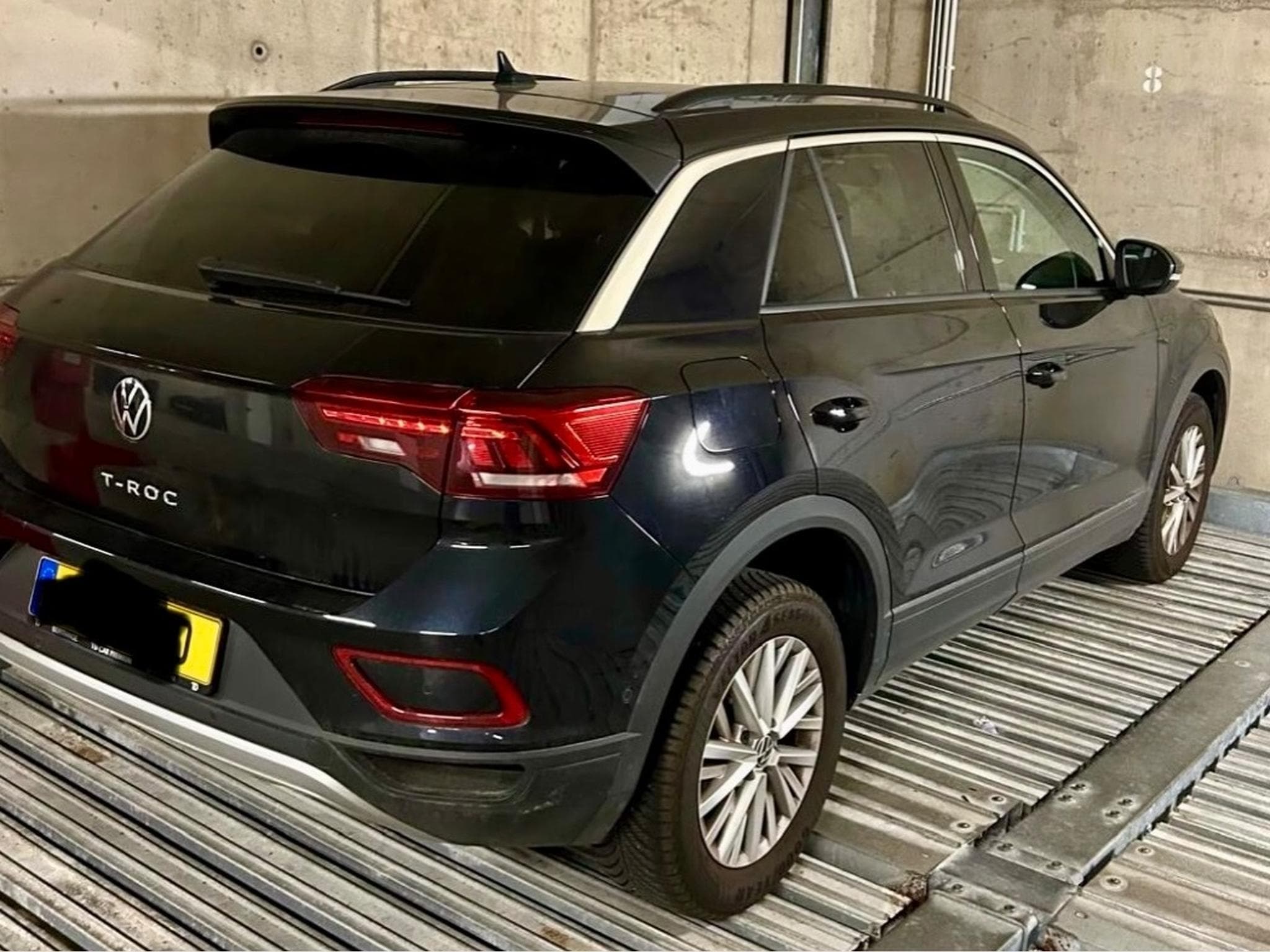 VW T-Roc Chrome (2023) - Photo 2