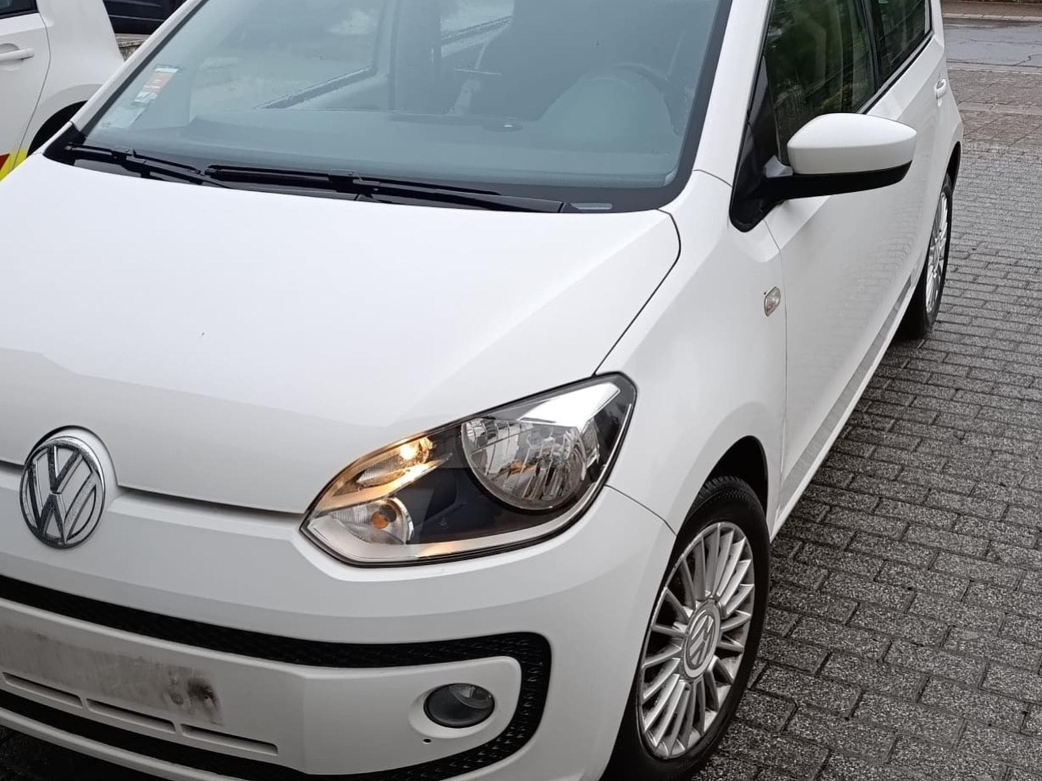 VW UP (2014) - Photo 3