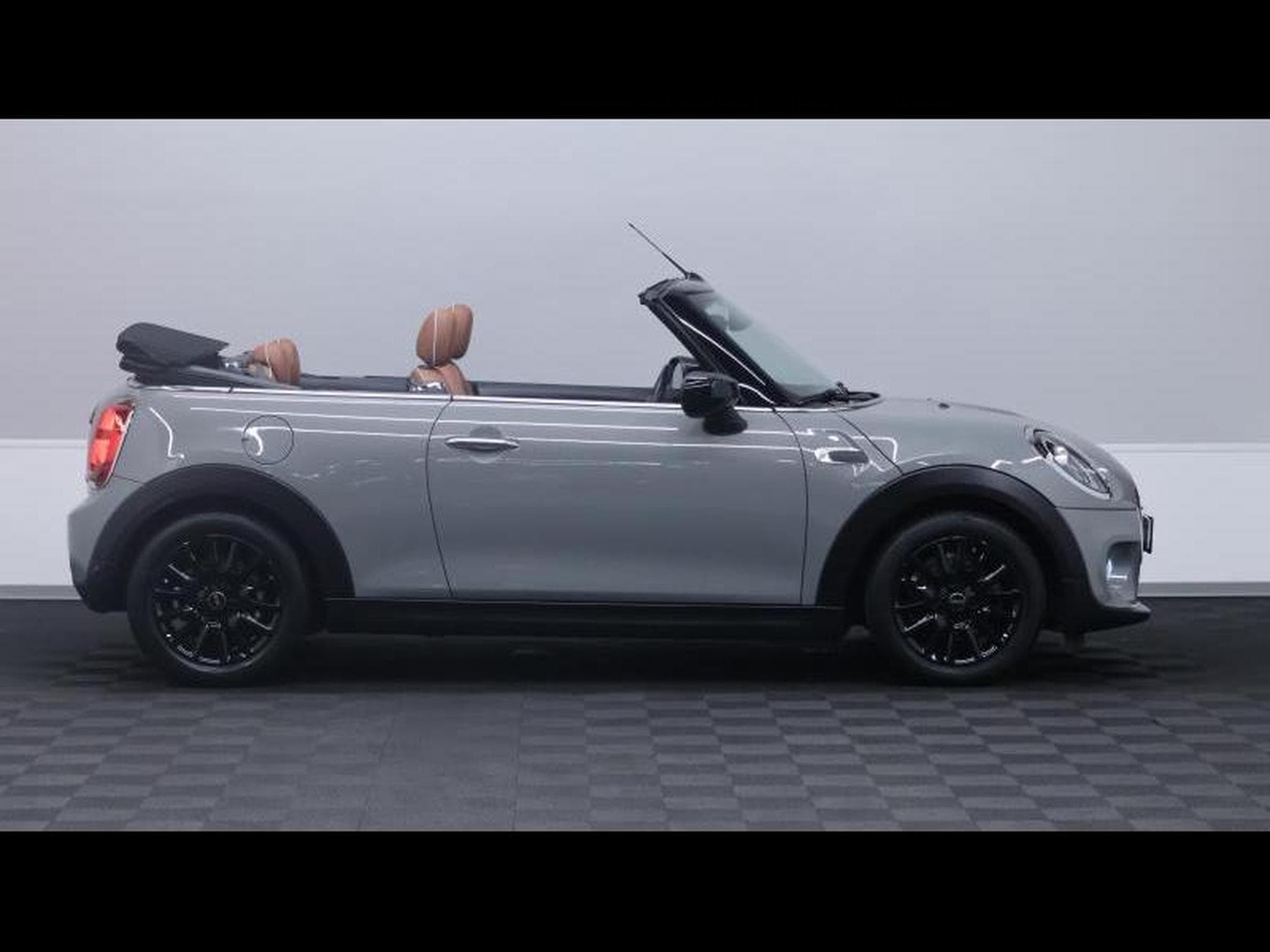 MINI Cooper 1.5 136ch Convertible Steptronic 7 (2020) - Foto 10