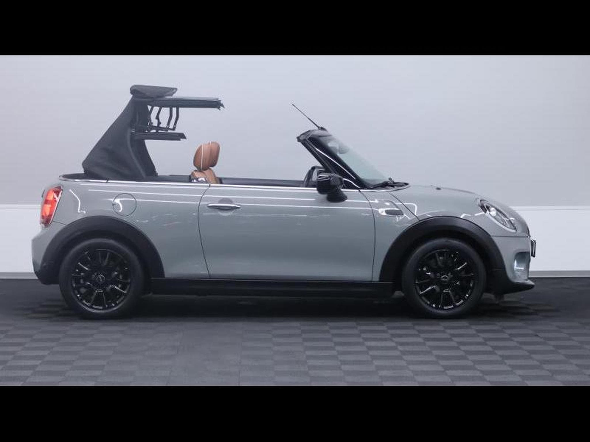 MINI Cooper 1.5 136ch Convertible Steptronic 7 (2020) - Foto 11