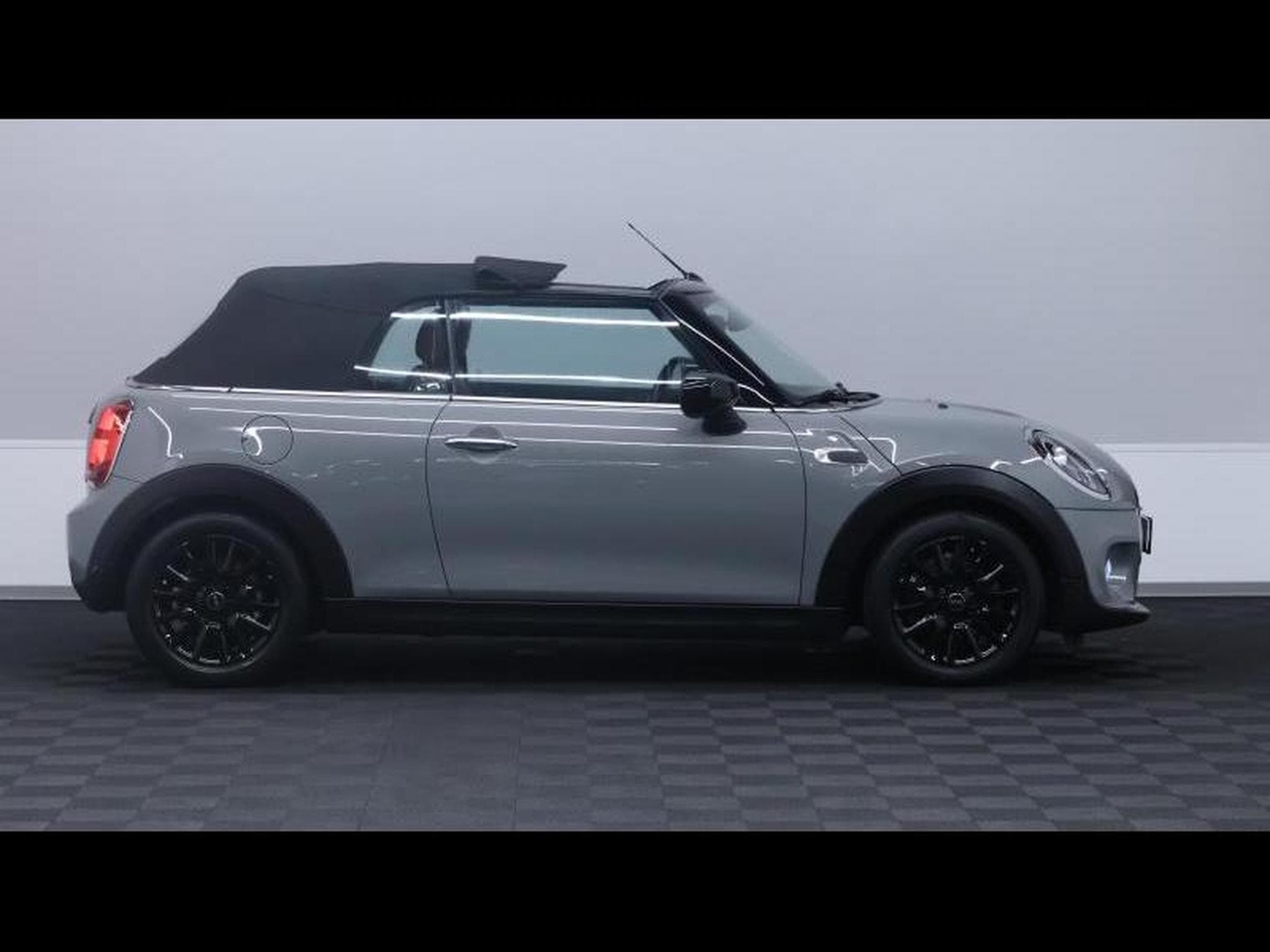 MINI Cooper 1.5 136ch Convertible Steptronic 7 (2020) - Foto 12