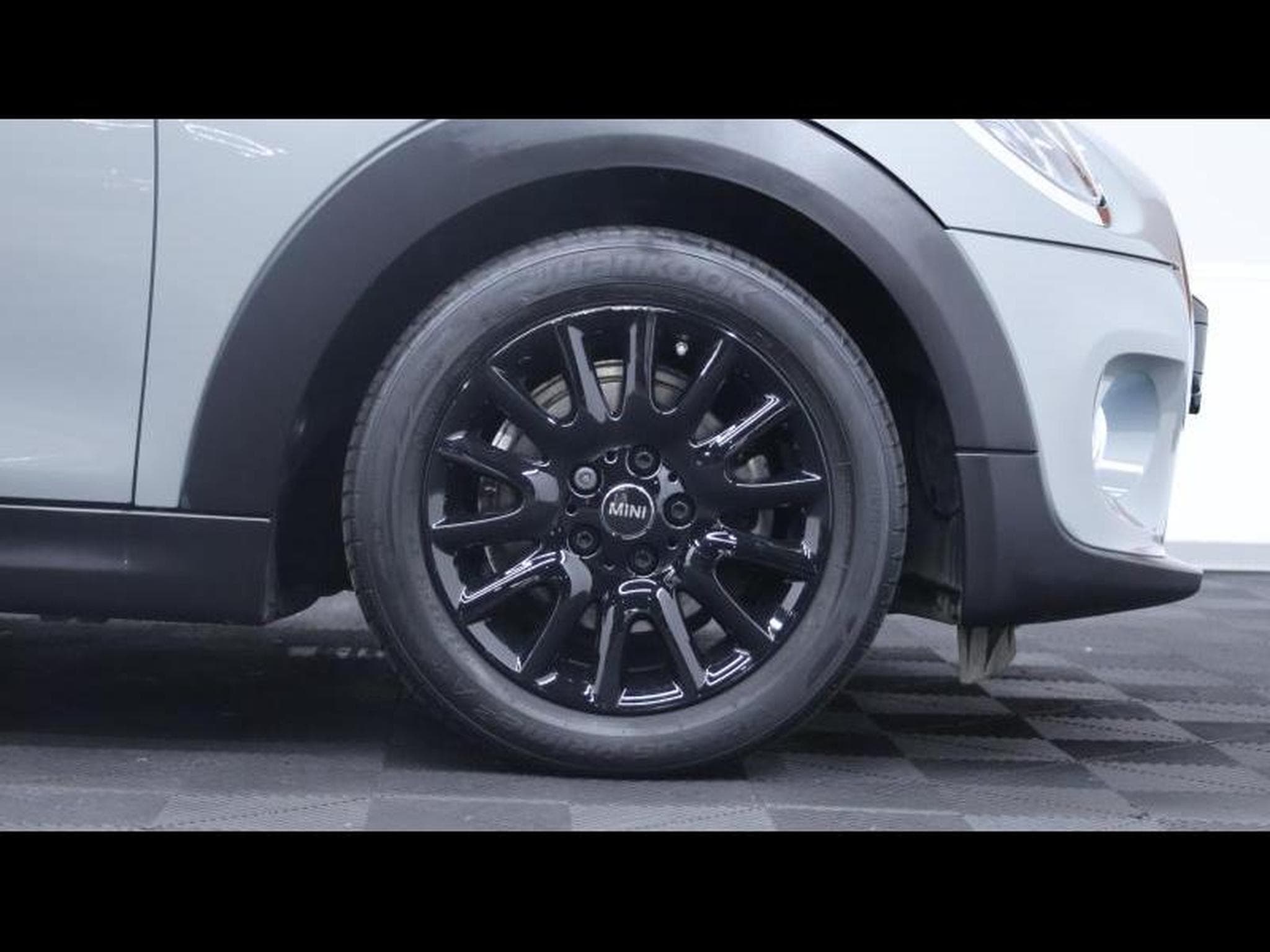 MINI Cooper 1.5 136ch Convertible Steptronic 7 (2020) - Foto 26