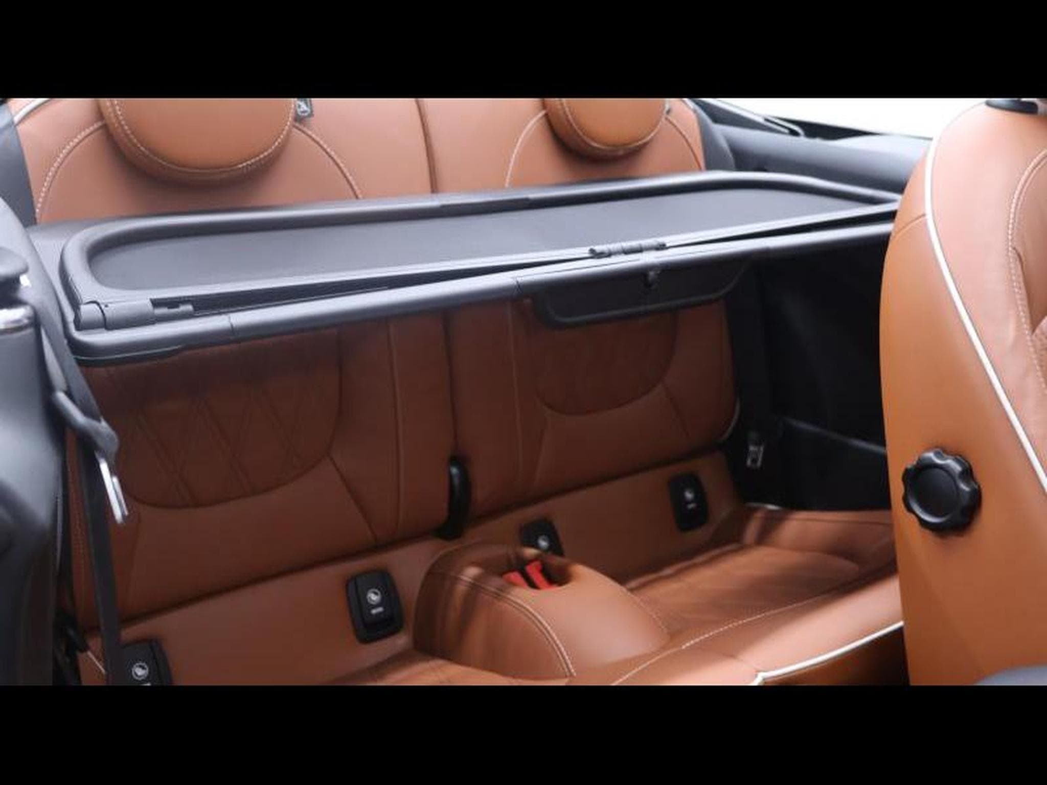MINI Cooper 1.5 136ch Convertible Steptronic 7 (2020) - Foto 29