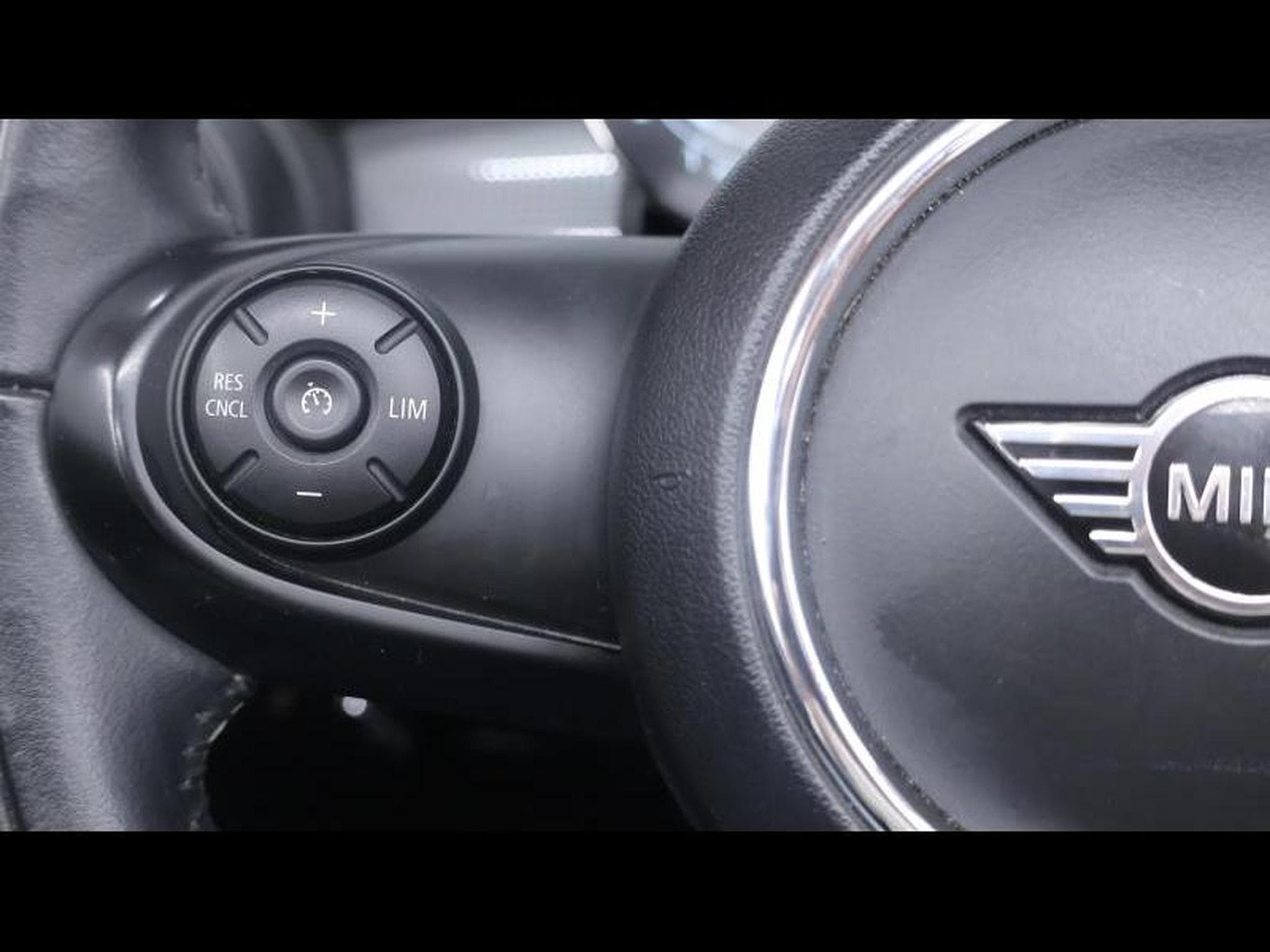 MINI Cooper 1.5 136ch Convertible Steptronic 7 (2020) - Foto 37