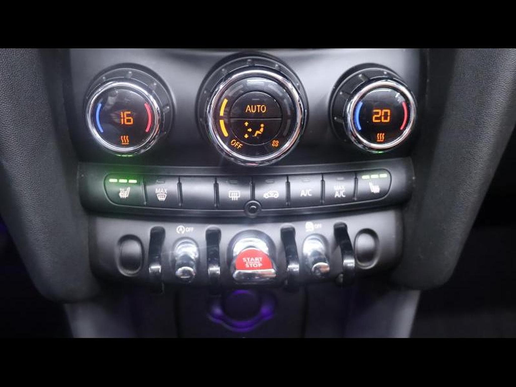MINI Cooper 1.5 136ch Convertible Steptronic 7 (2020) - Foto 41