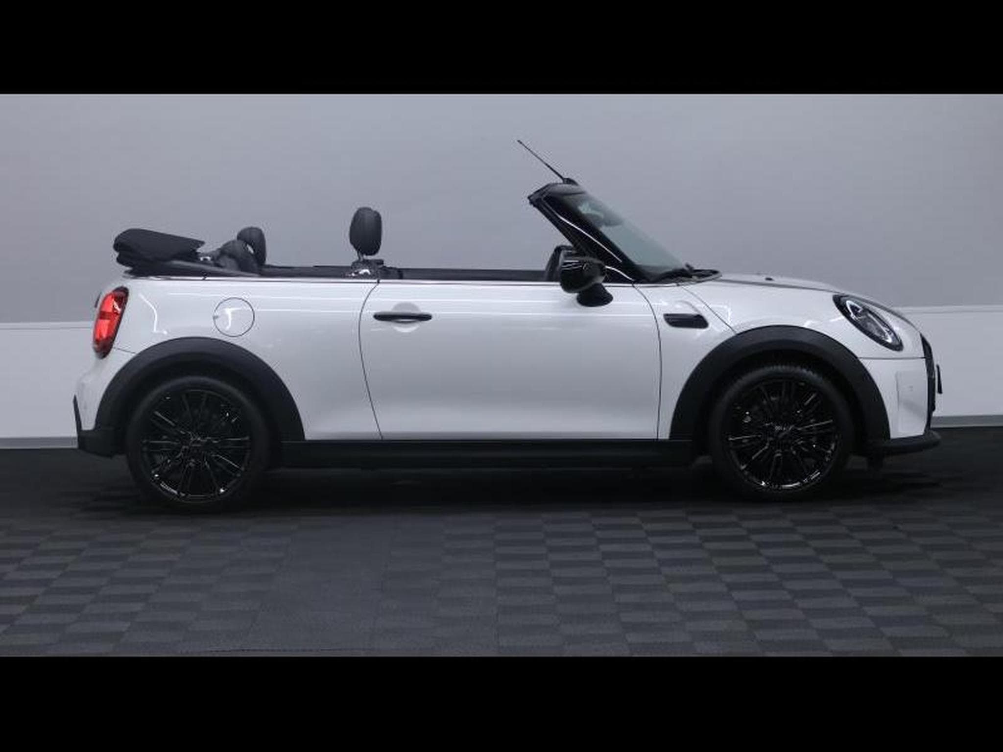 MINI Cooper Convertible 1.5 136 Steptronic (2023) - Foto 10