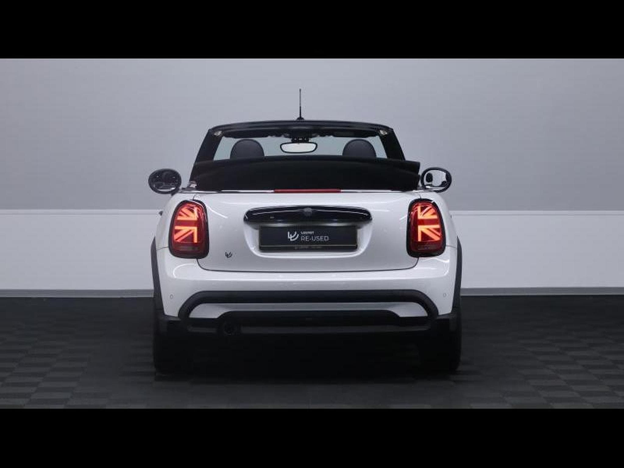 MINI Cooper Convertible 1.5 136 Steptronic (2023) - Foto 17