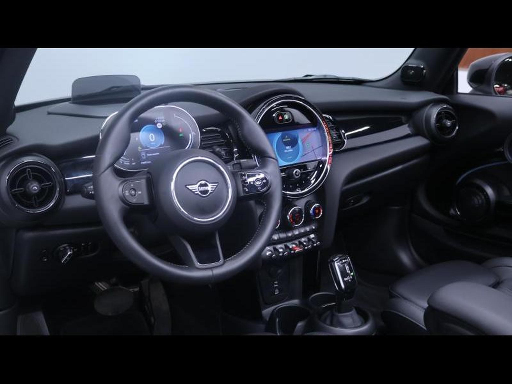 MINI Cooper Convertible 1.5 136 Steptronic (2023) - Foto 32