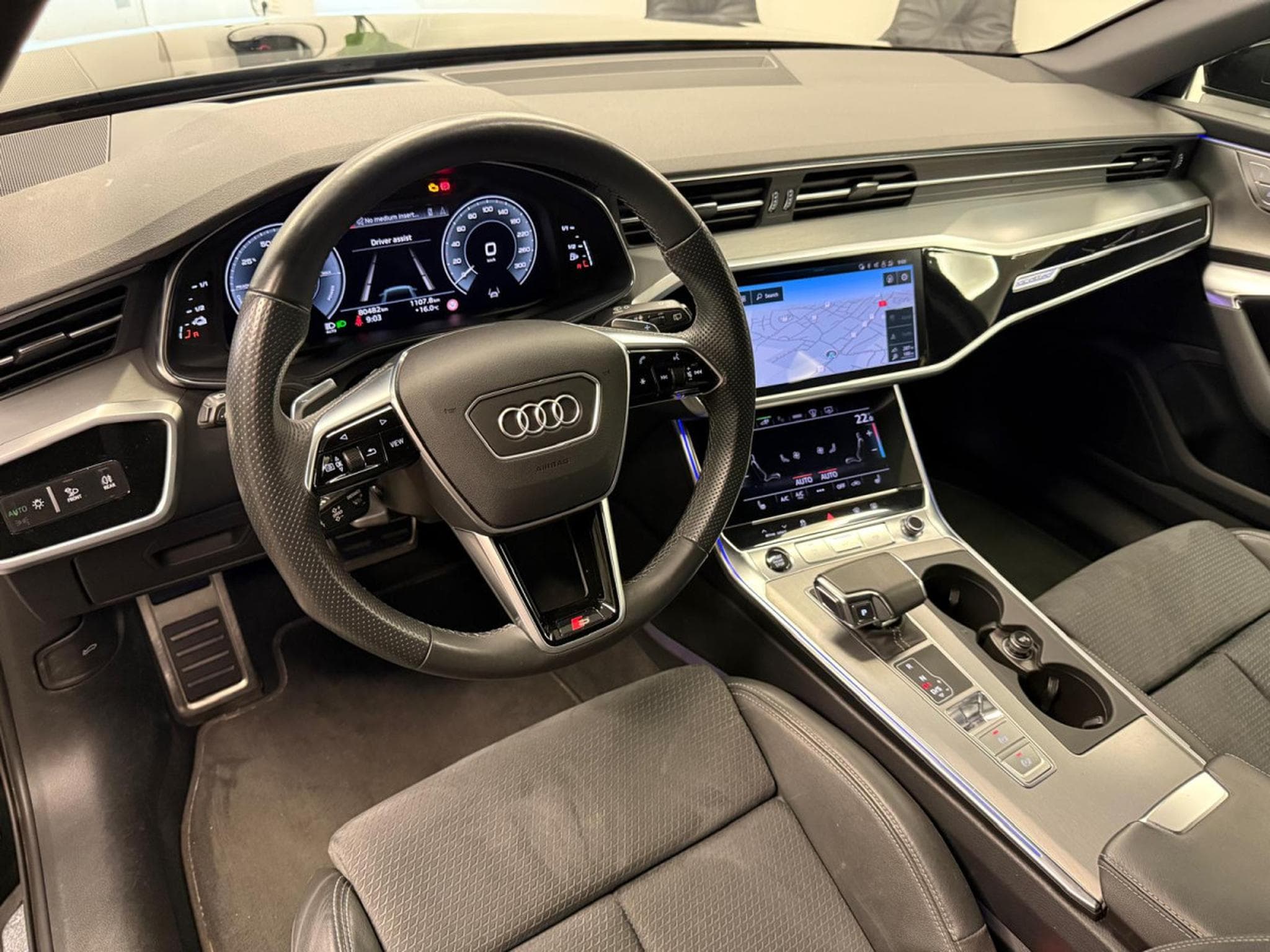 Audi A6 Avant S line 55 TFSI e quattro 367 CH / 270 kW S tronic (2022) - Photo 4