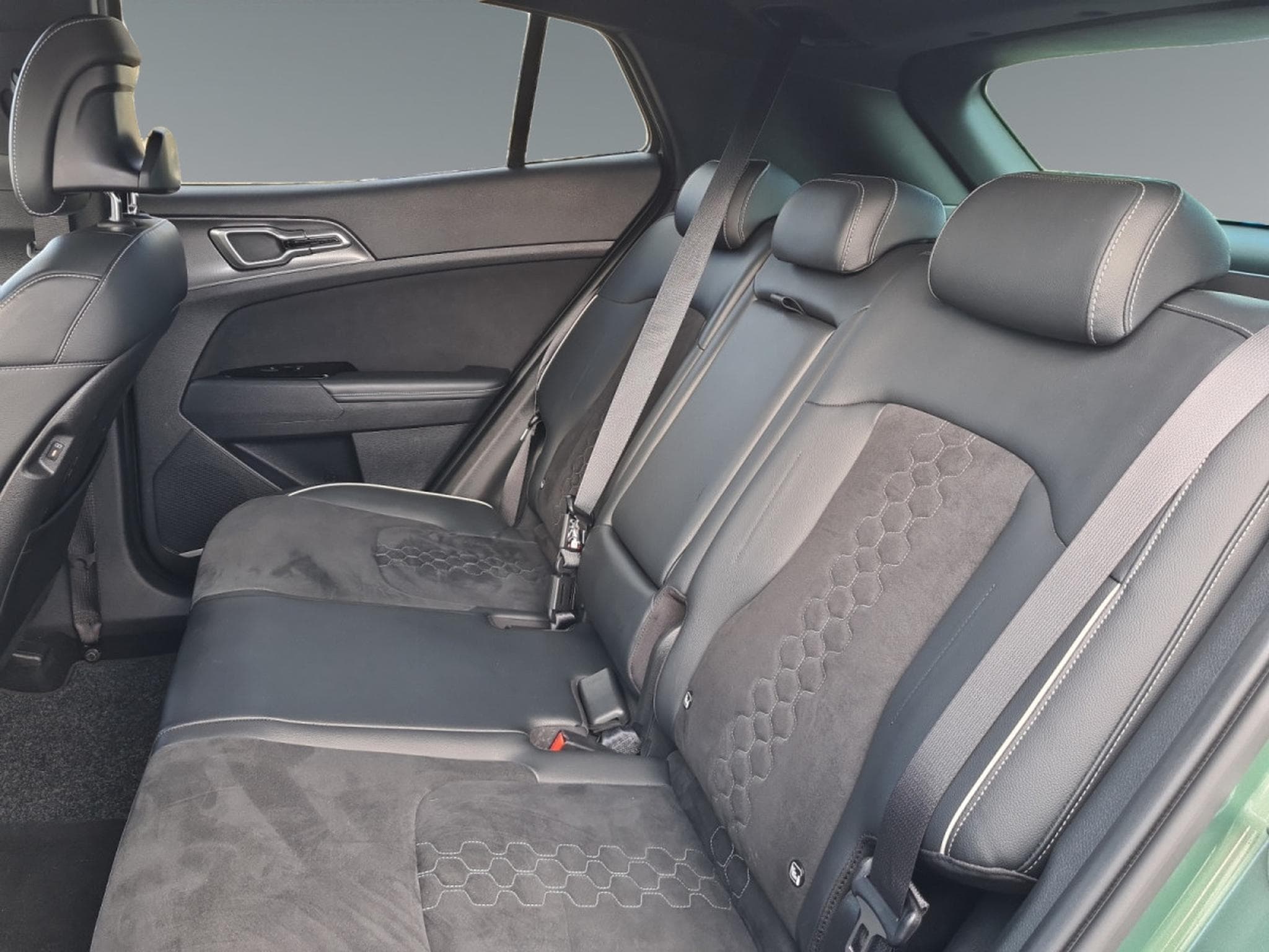 Kia Sportage GT Line HEV (2022) - Photo 15