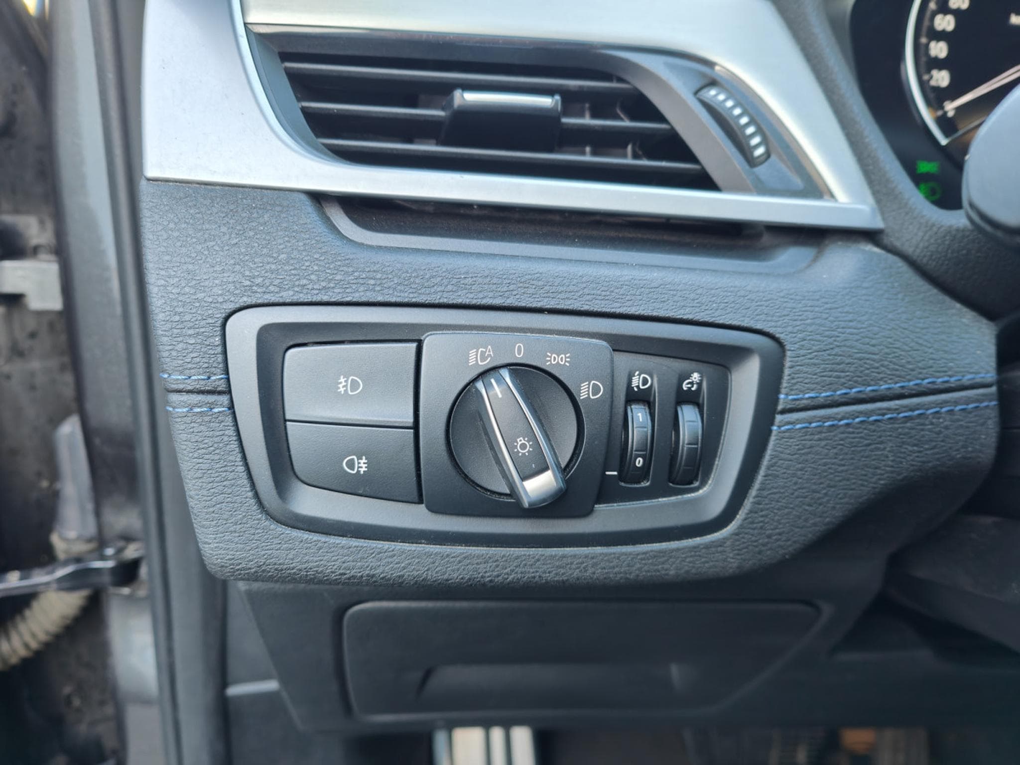 BMW X1 X1 SDRIVE18dA PACK M GPS BLUETOOTH CAMERA SIEGES CHAUFF (2022) - Foto 21