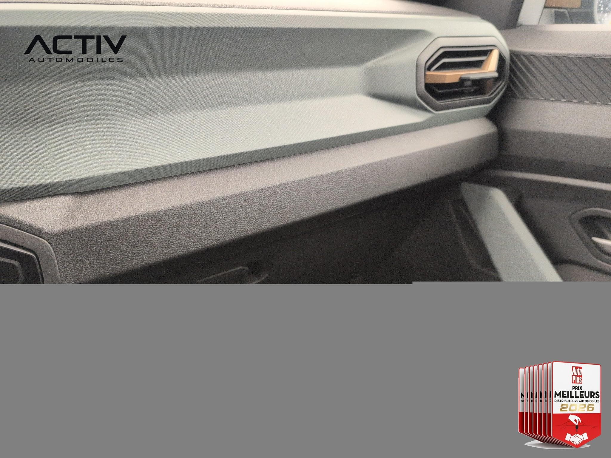 Dacia DUSTER Hybrid-G 150 4x4 Extreme (2026) - Photo 25