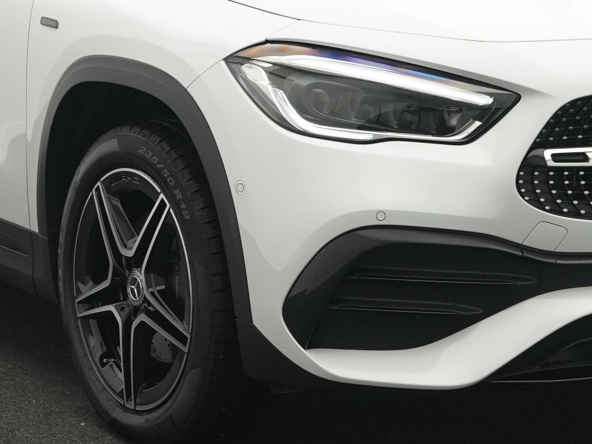 Mercedes GLA 250 e AMG-Line Multi+Pano+Night+EasyPack (2020) - Photo 9