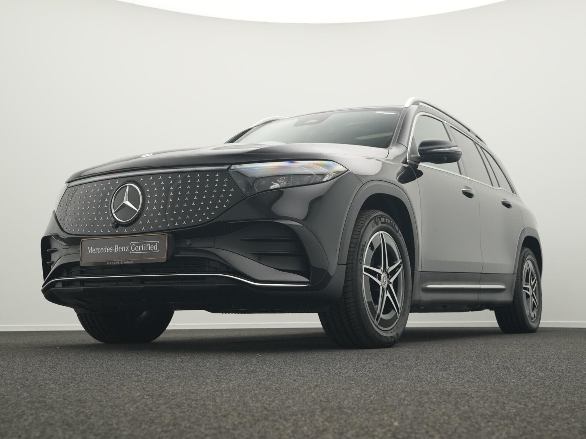 Mercedes EQB + AMG-Line LED+Pano+360°+Memo+Burm (2026) - Photo 10
