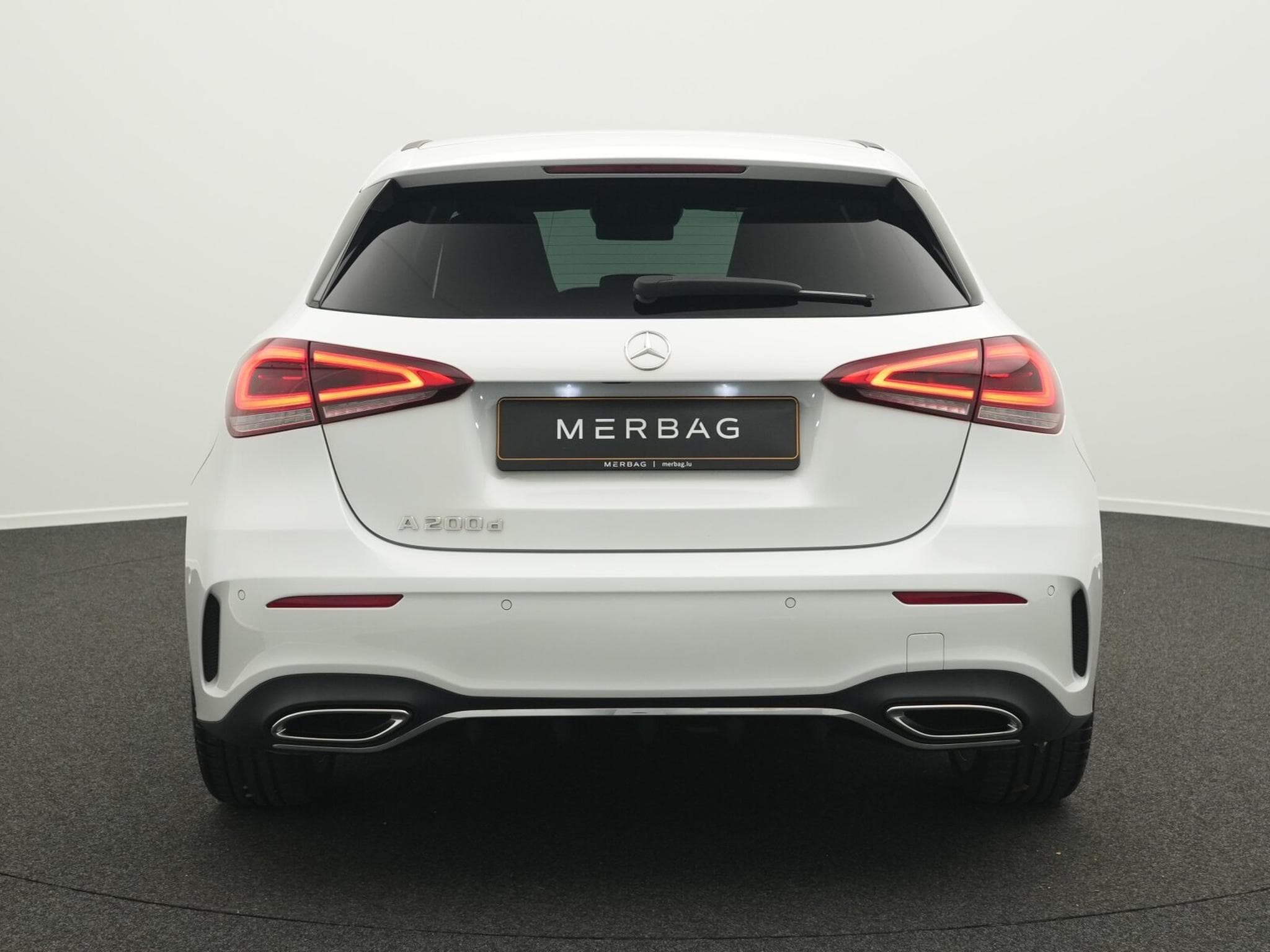 Mercedes A 200 d AMG-Line LED+Pano+Kamera+19" (2022) - Photo 4
