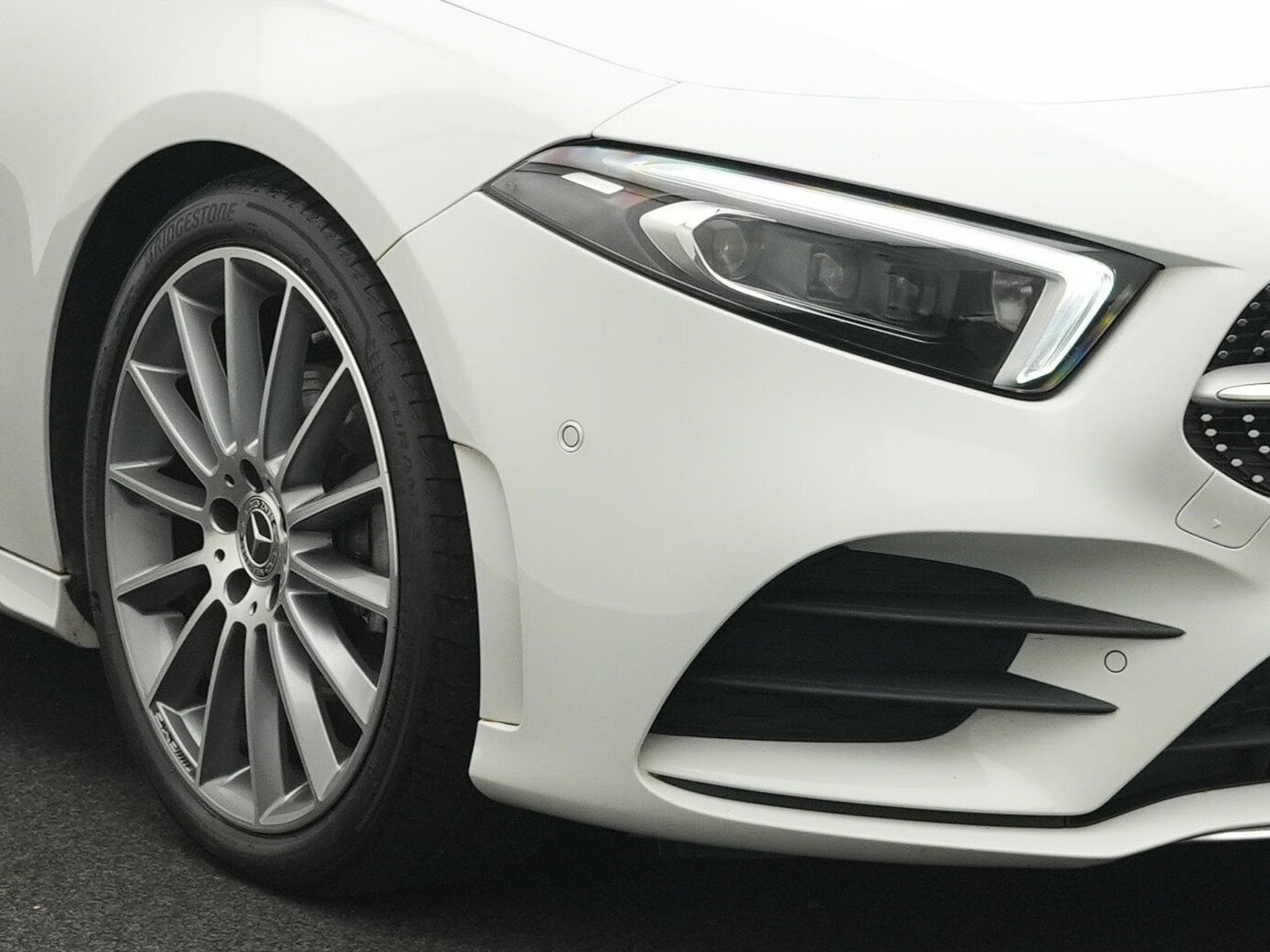 Mercedes A 200 d AMG-Line LED+Pano+Kamera+19" (2022) - Photo 9